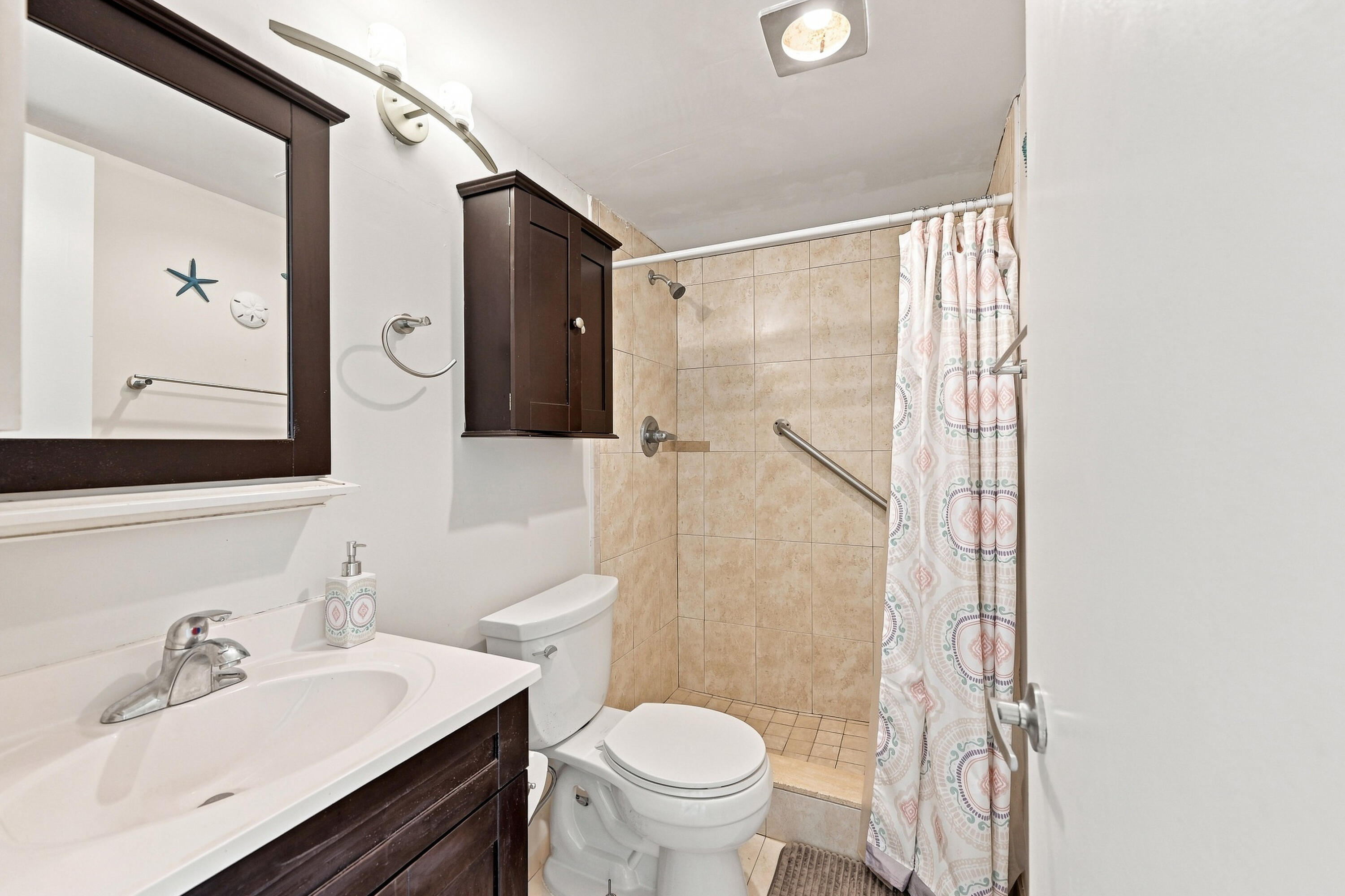 777 S Federal Highway D204 Property Photo 22