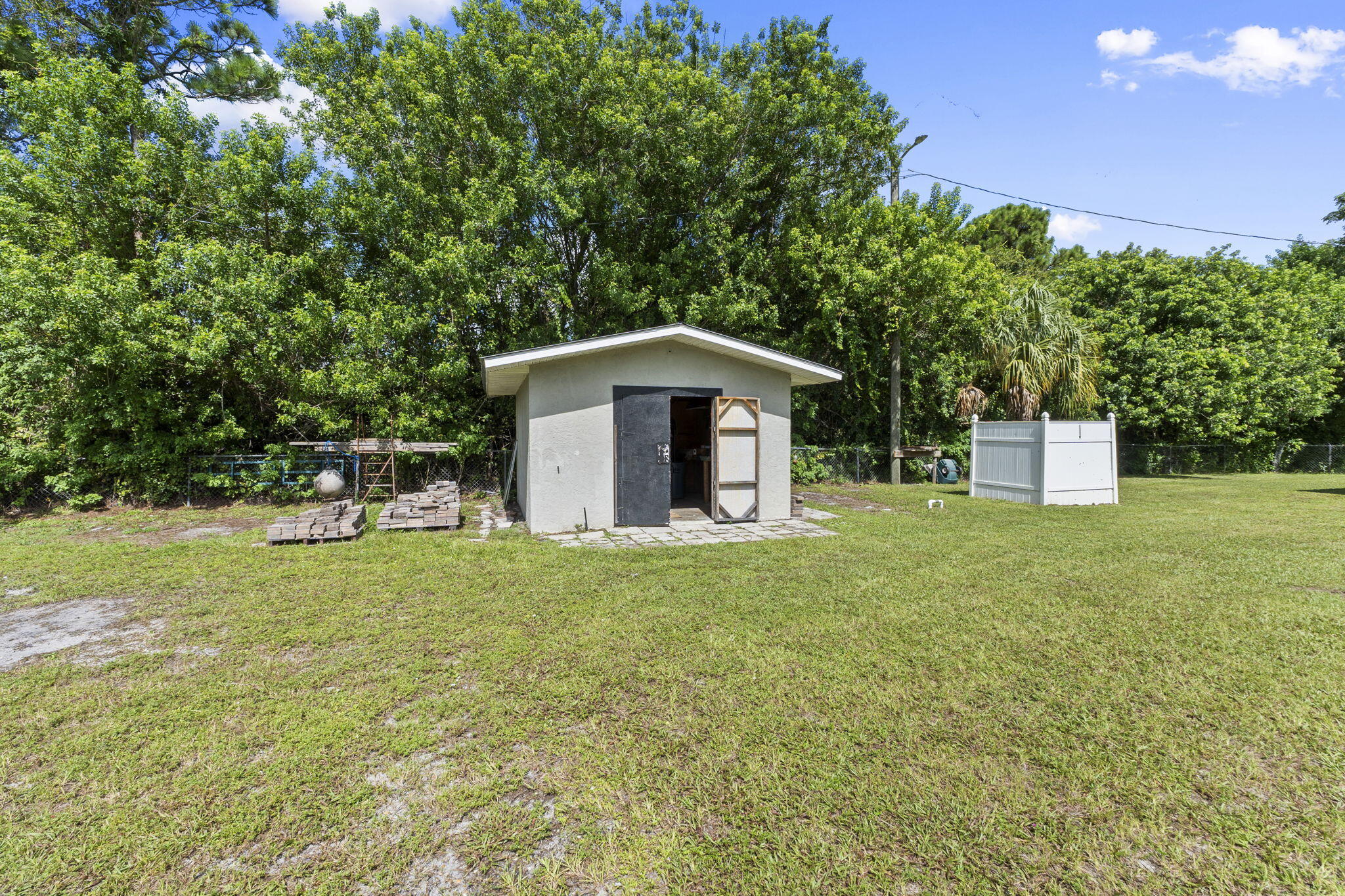 3920 Edwards Road Property Photo 5