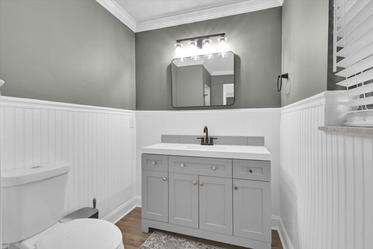 2488 Nw South Manor Avenue Property Photo 17