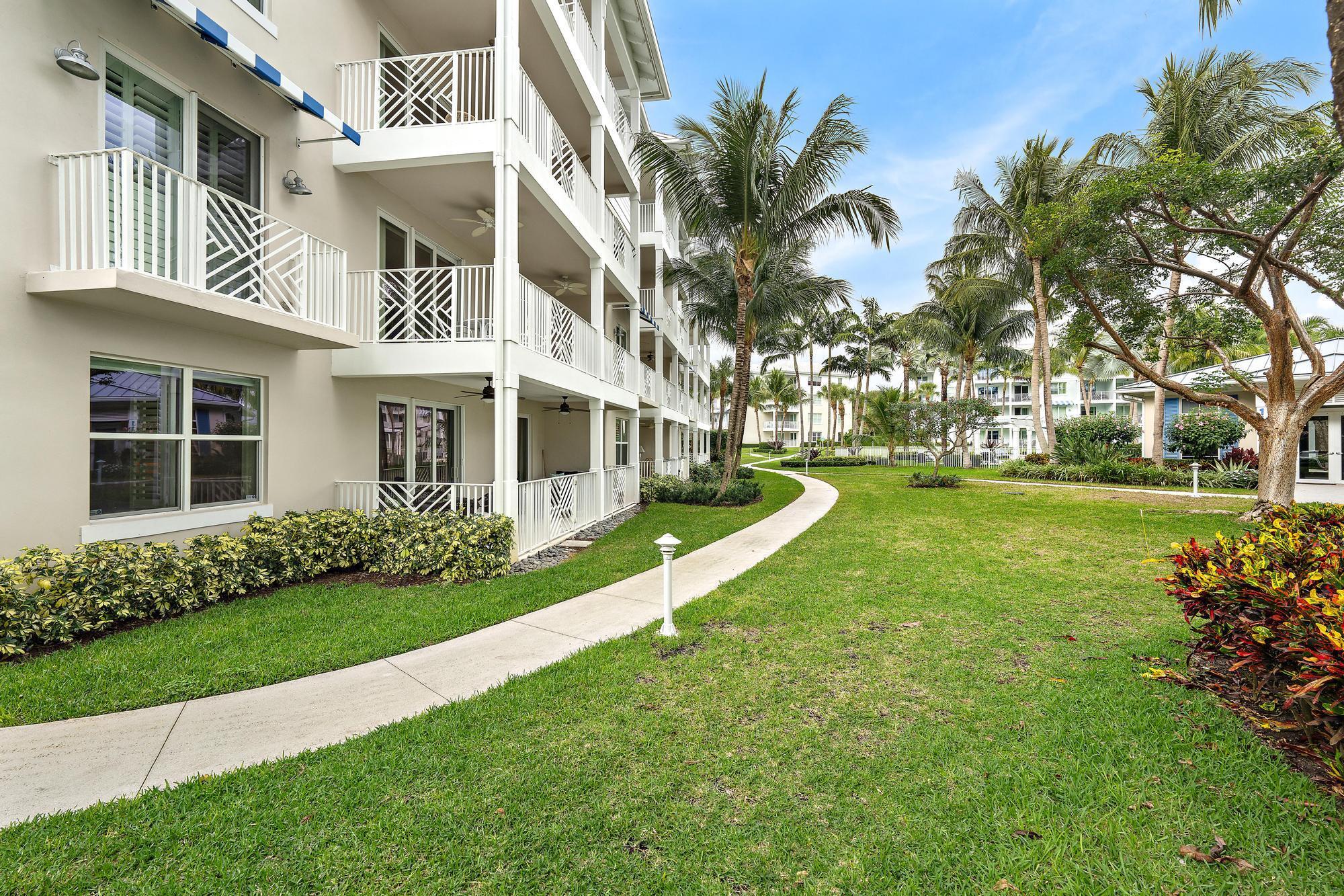 814 Bay Colony Drive S Property Photo 18