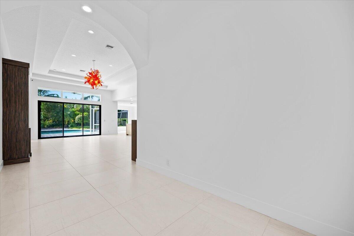 180 Carina Drive Property Photo 8