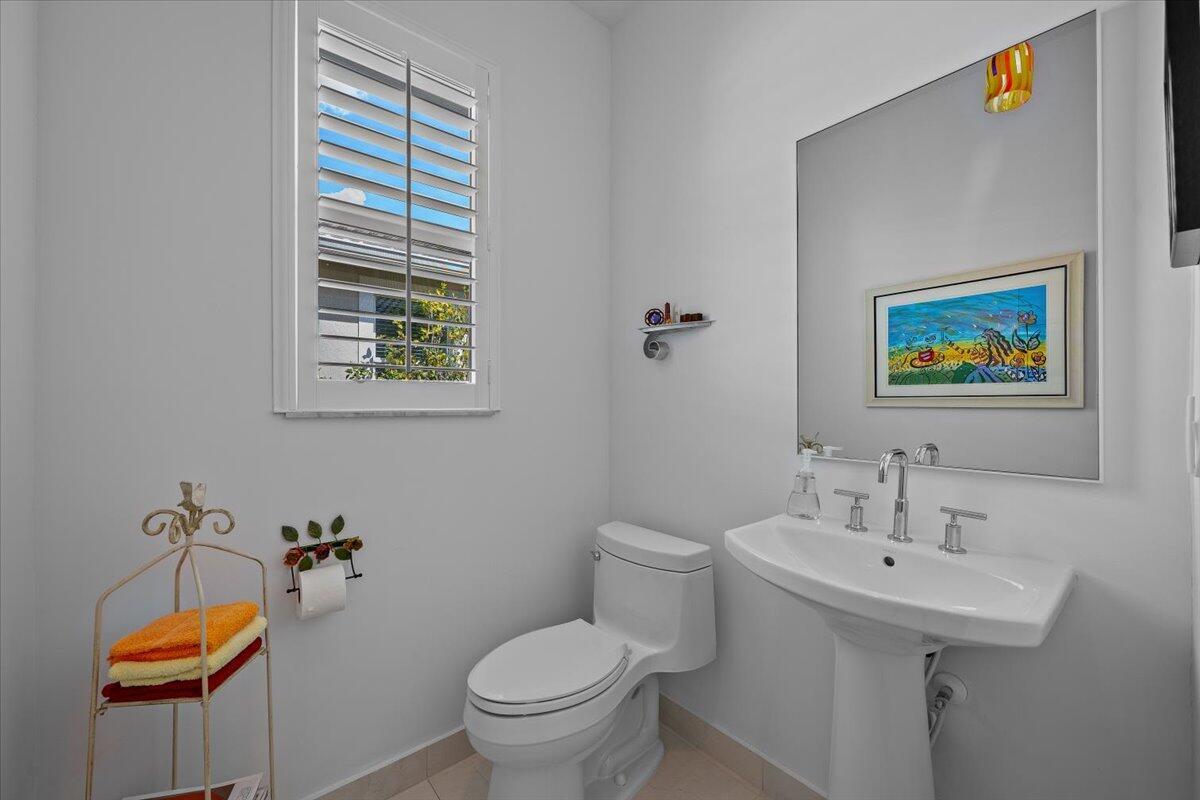 180 Carina Drive Property Photo 25