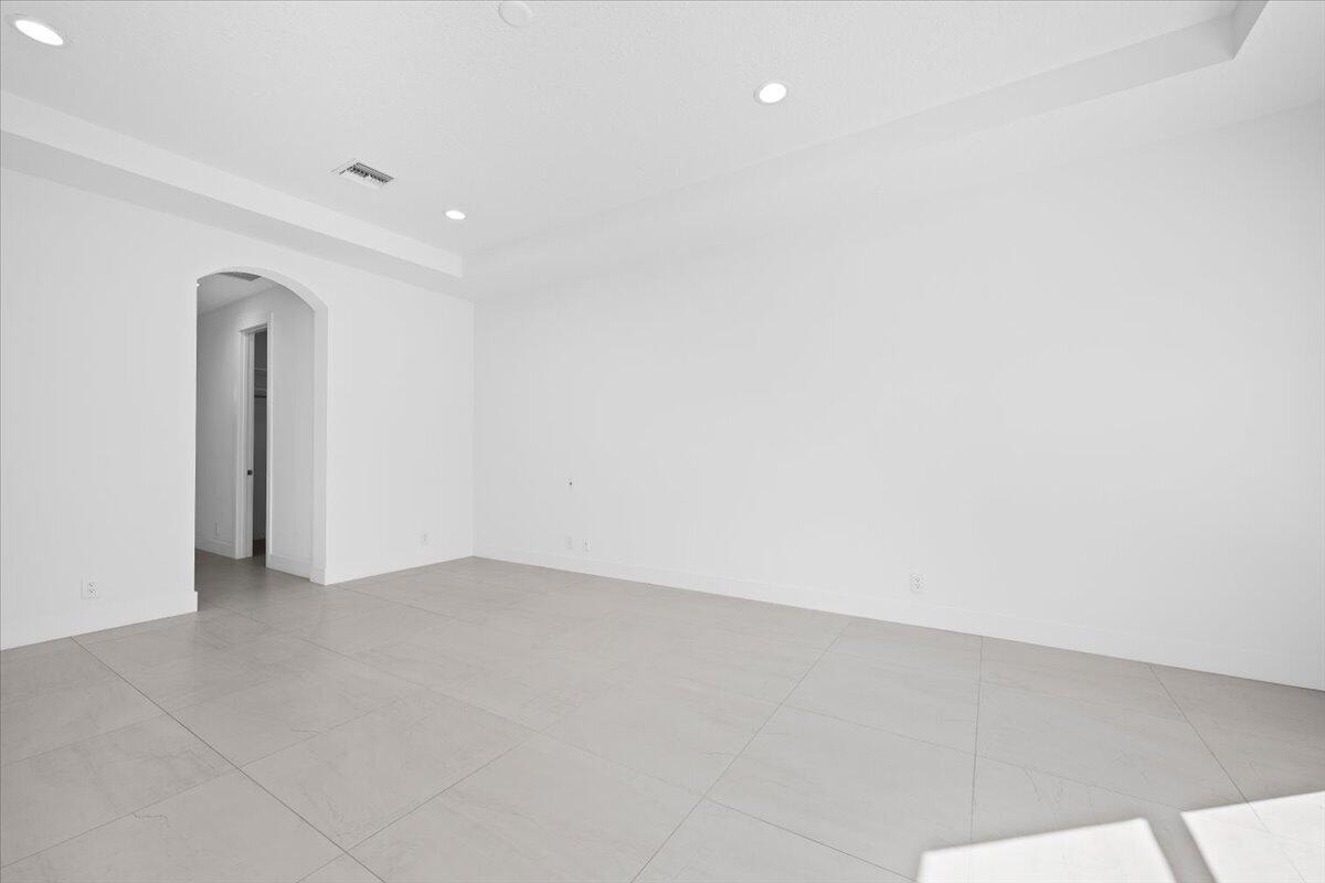 180 Carina Drive Property Photo 31