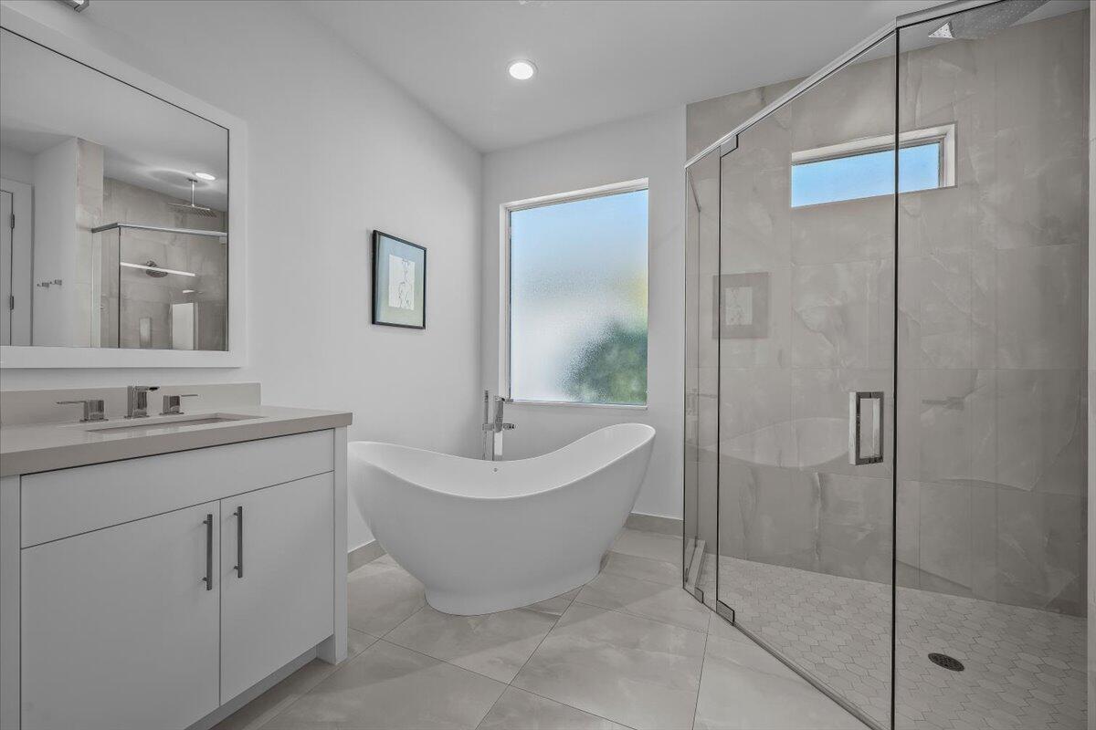 180 Carina Drive Property Photo 33