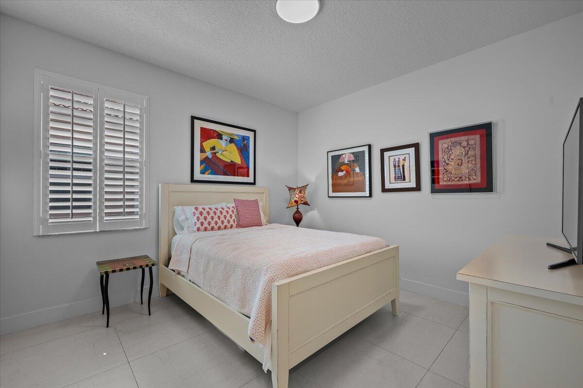 180 Carina Drive Property Photo 38