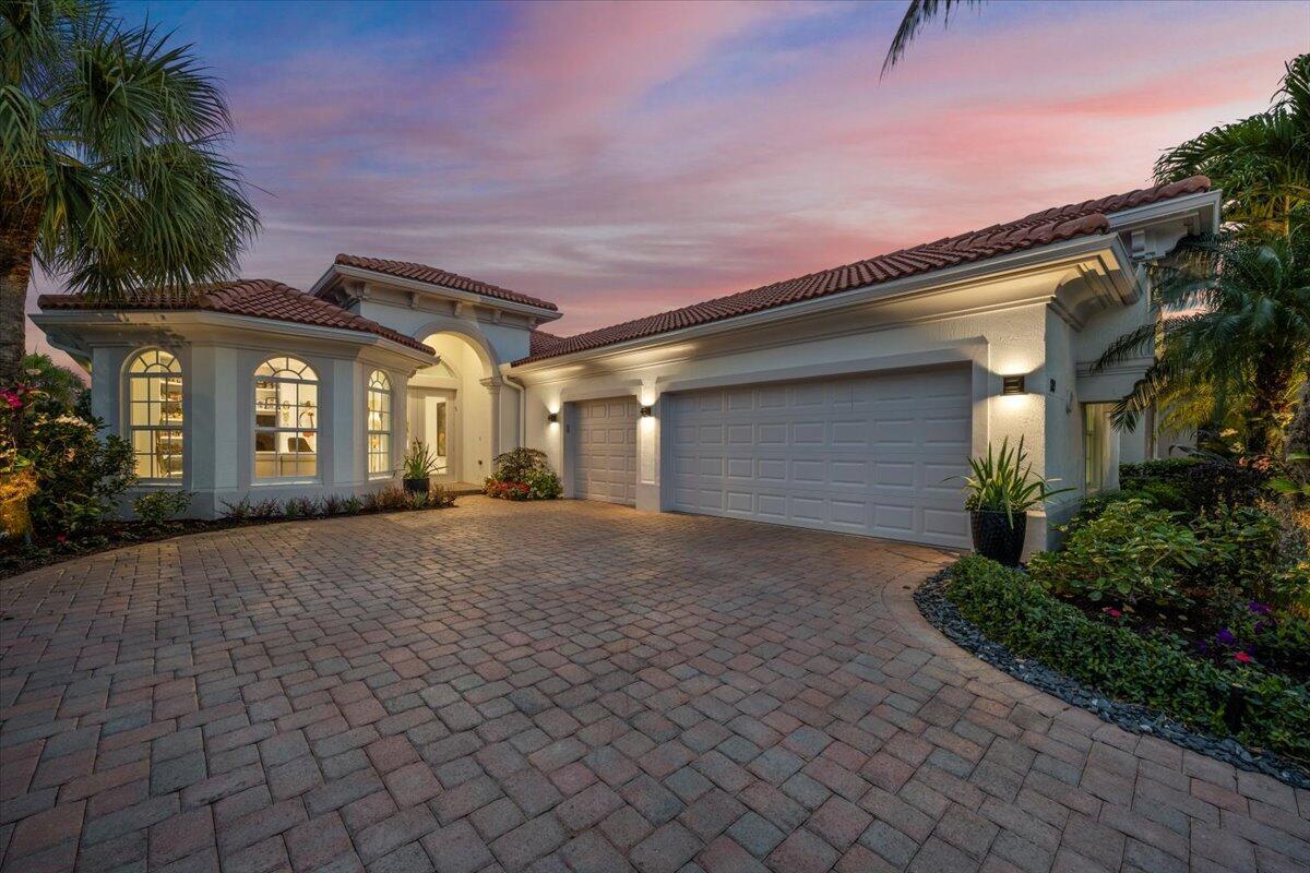 180 Carina Drive Property Photo 55