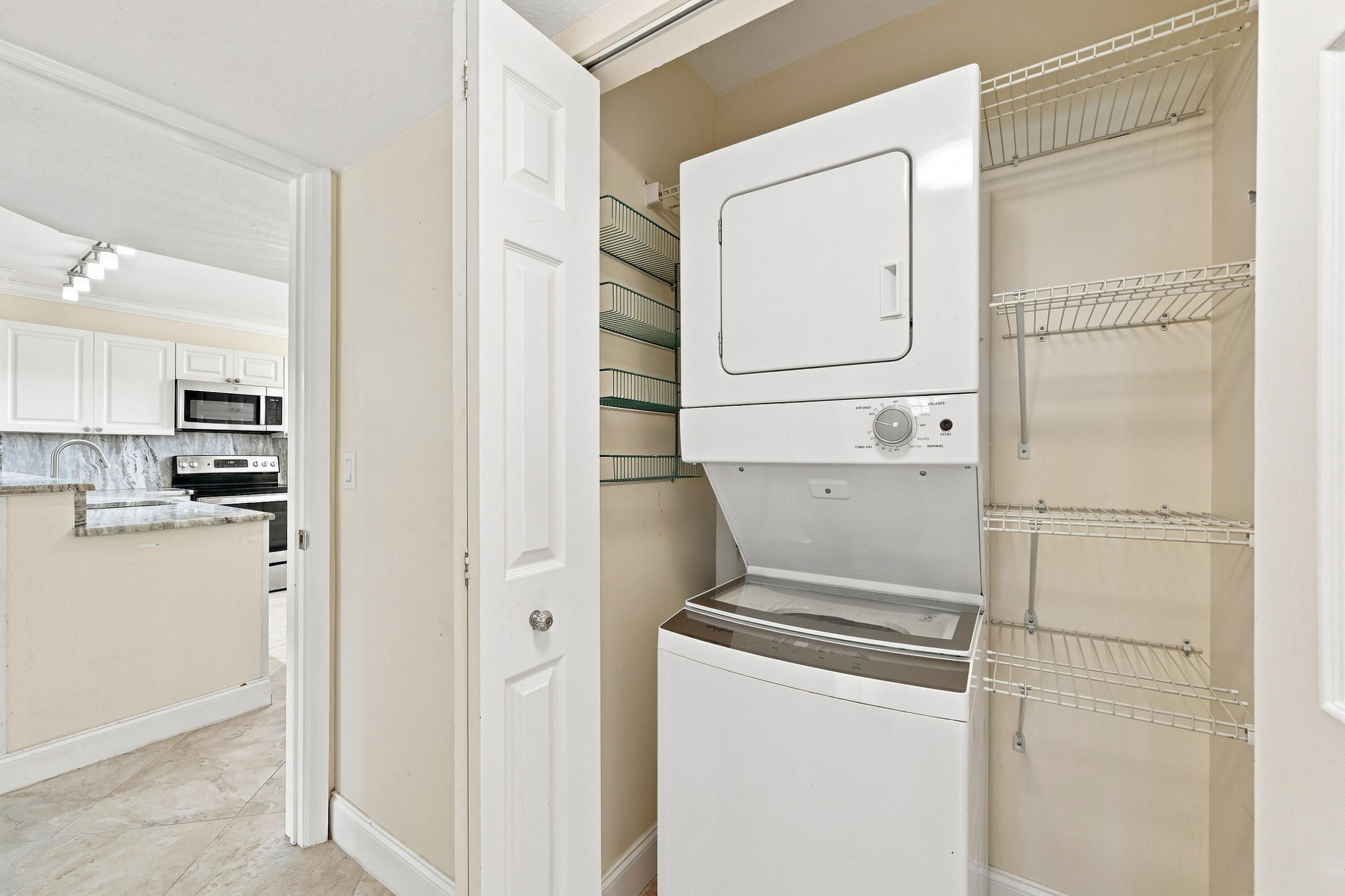 3661 Via Poinciana 513 Property Photo 8