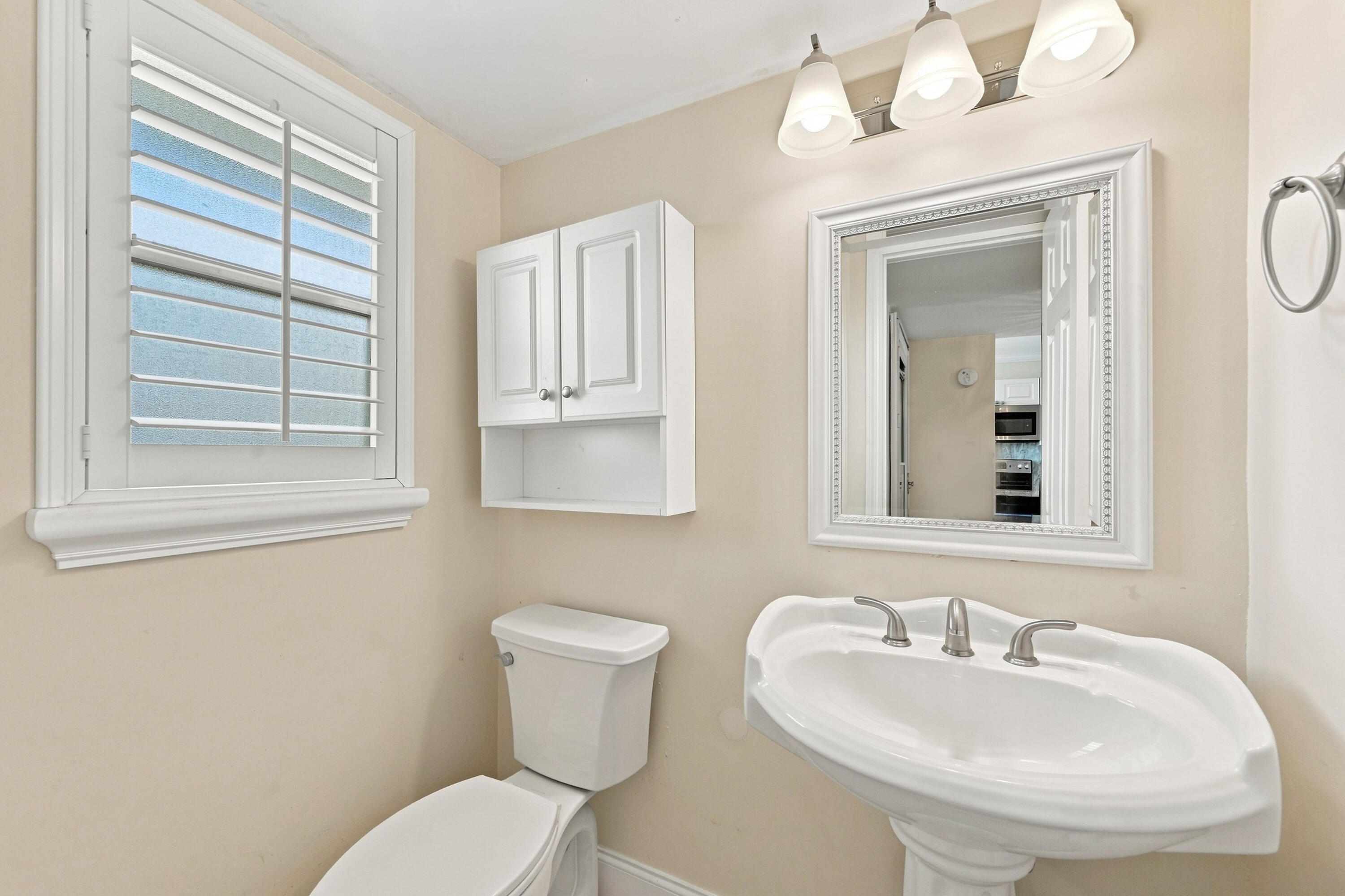 3661 Via Poinciana 513 Property Photo 12