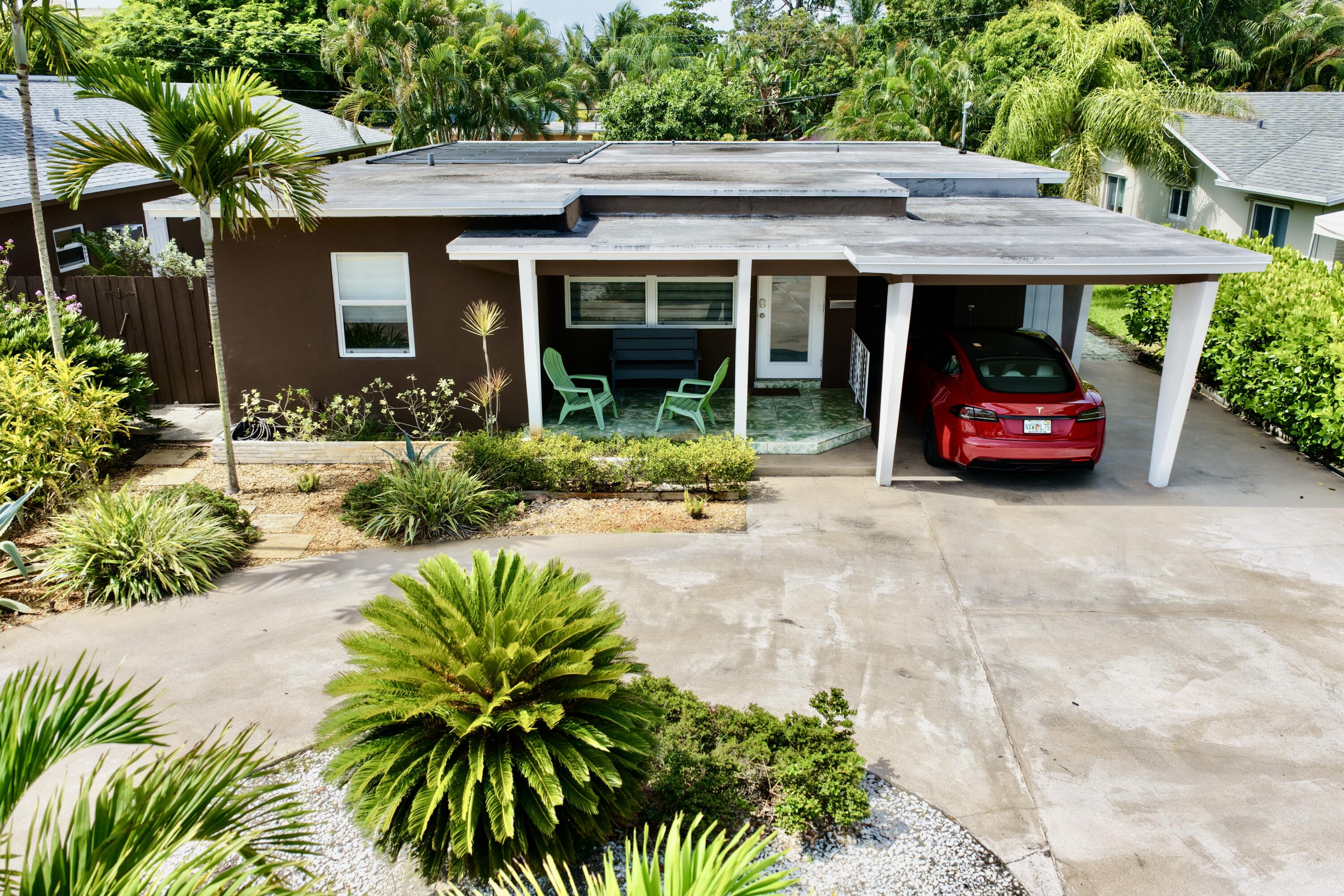614 Ne 26th Street Property Photo 1