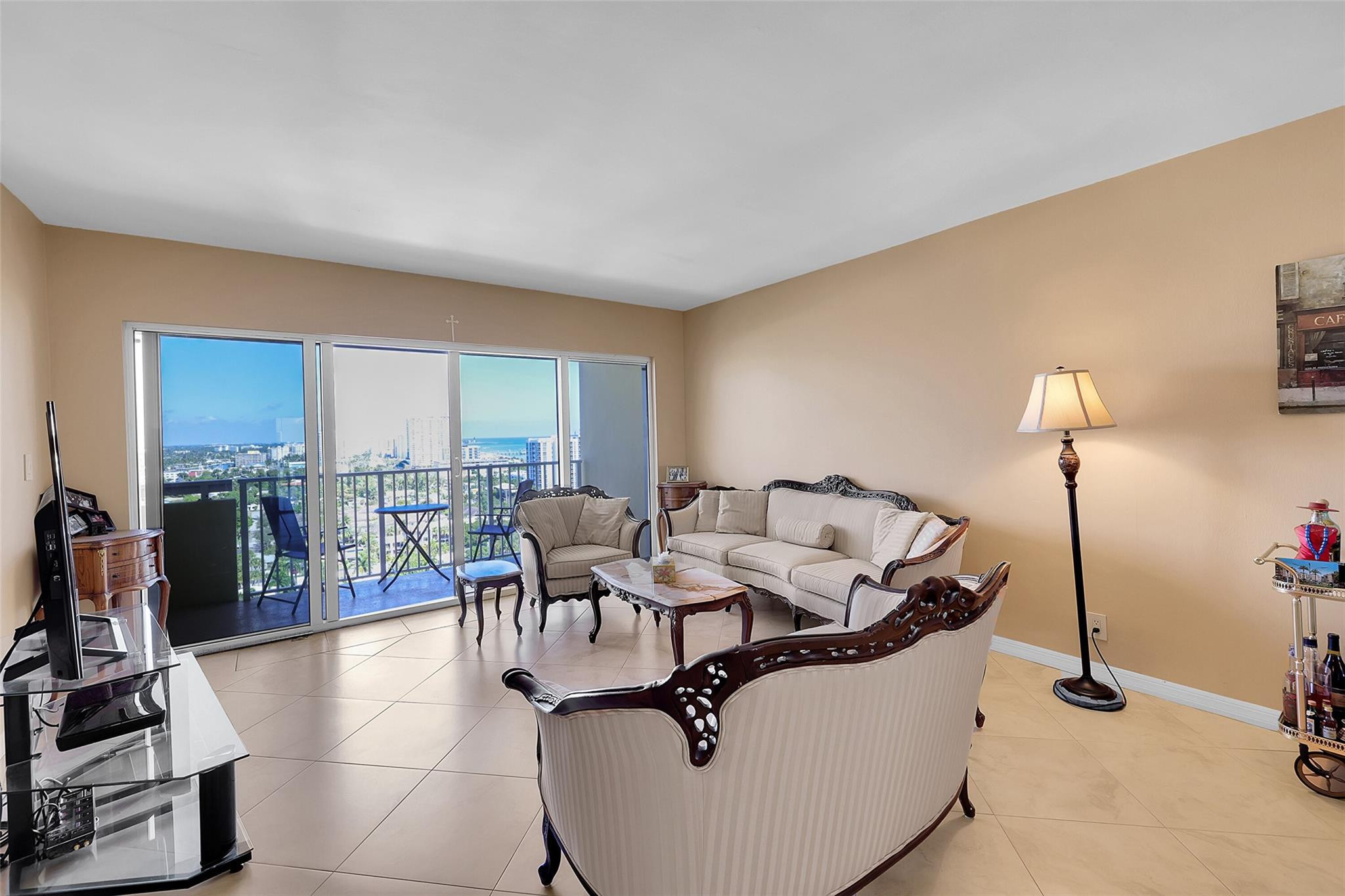 1200 Hibiscus Avenue Ph3 Property Photo 14