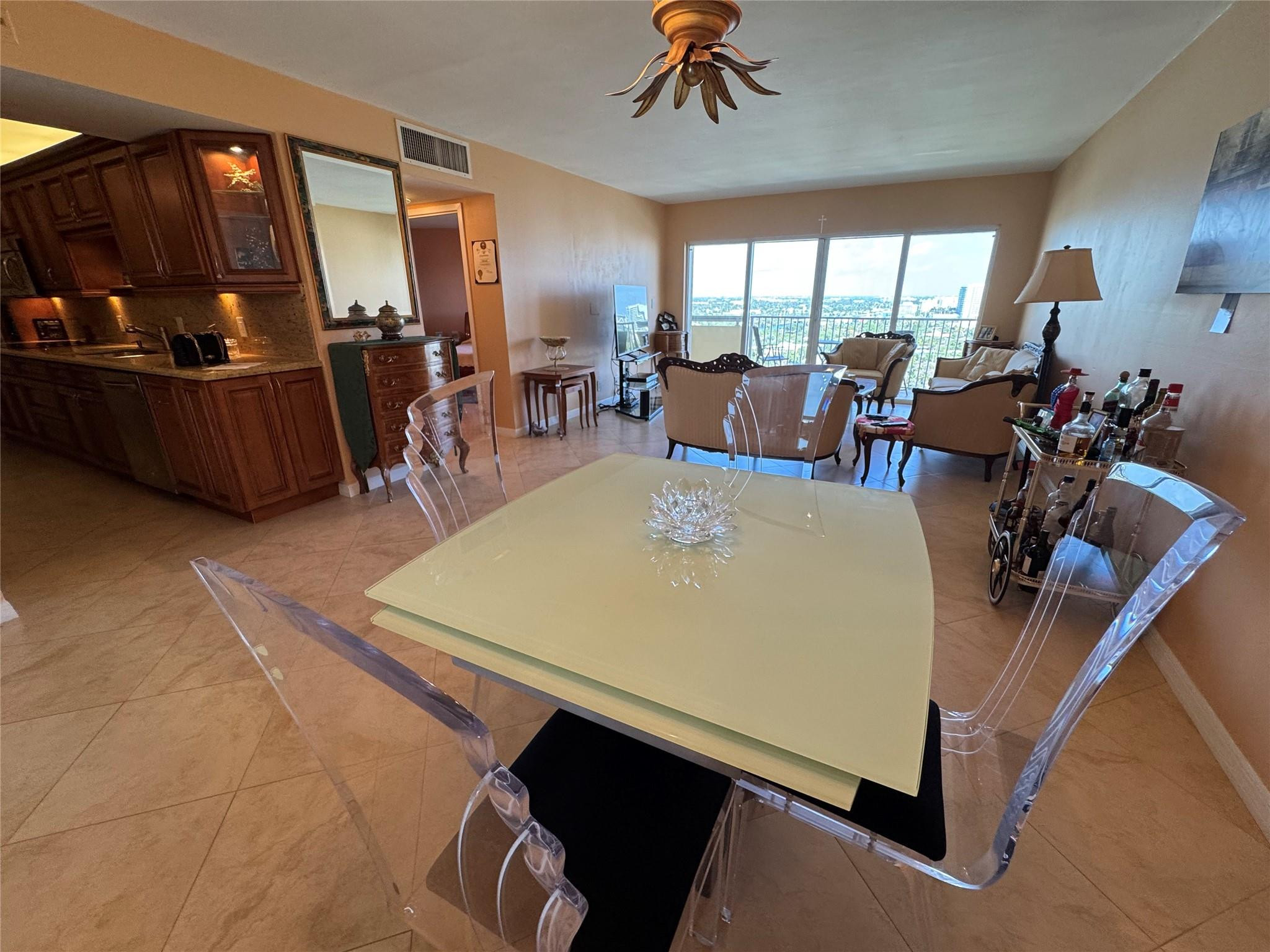1200 Hibiscus Avenue Ph3 Property Photo 21