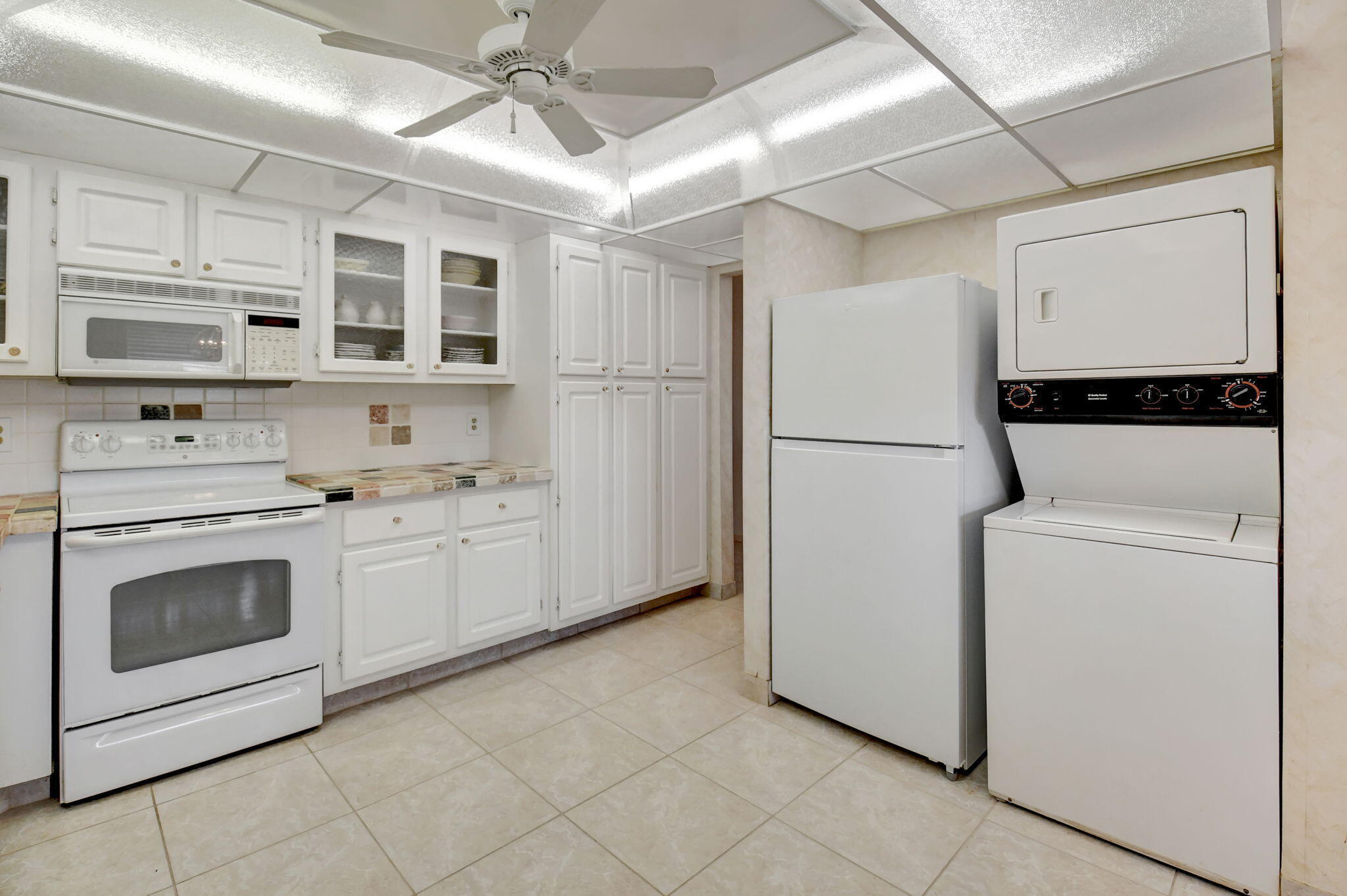 1670 Nw 18th Avenue 202 Property Photo 28