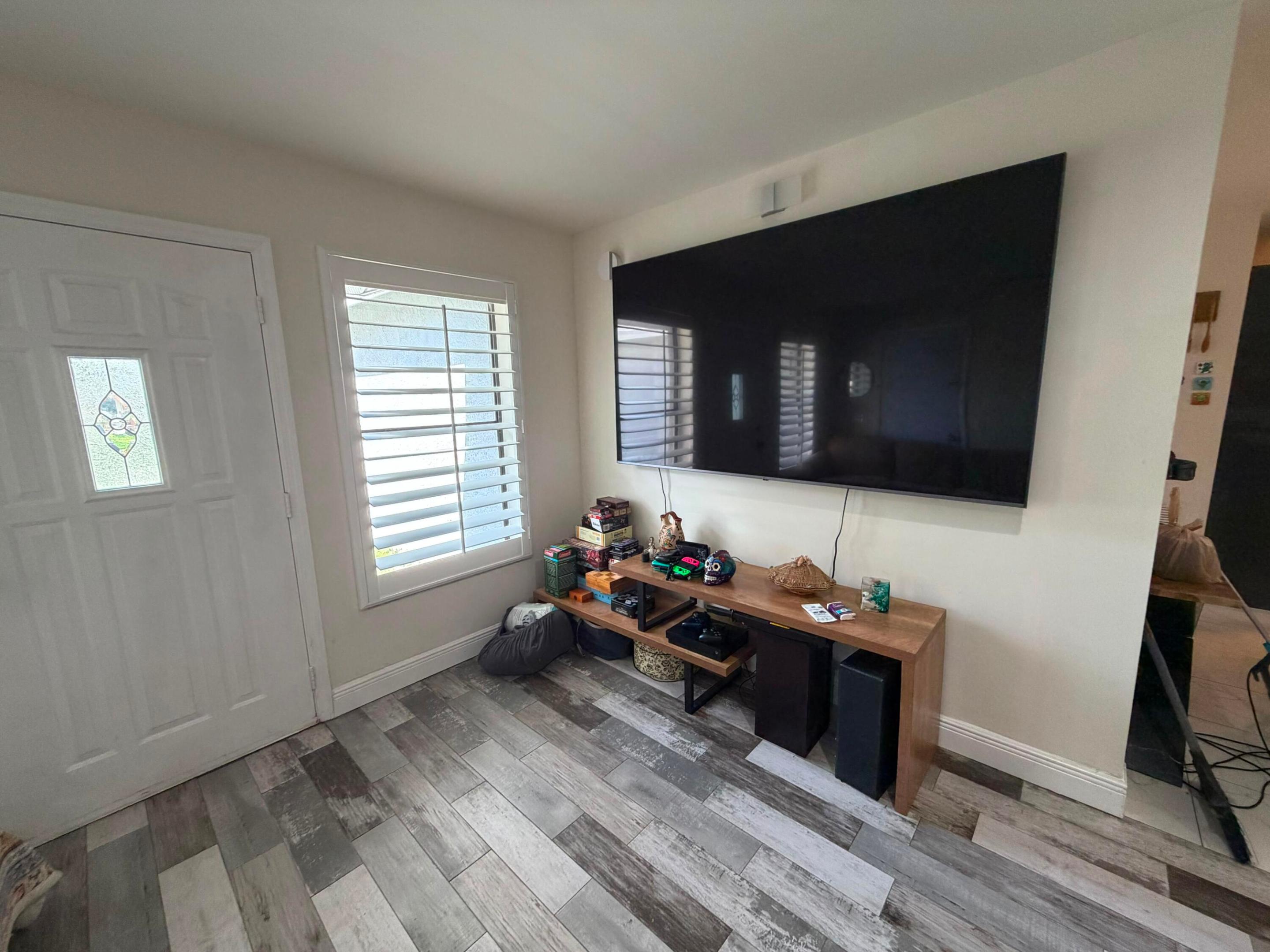 1486 Se Grapeland Avenue Property Photo 8