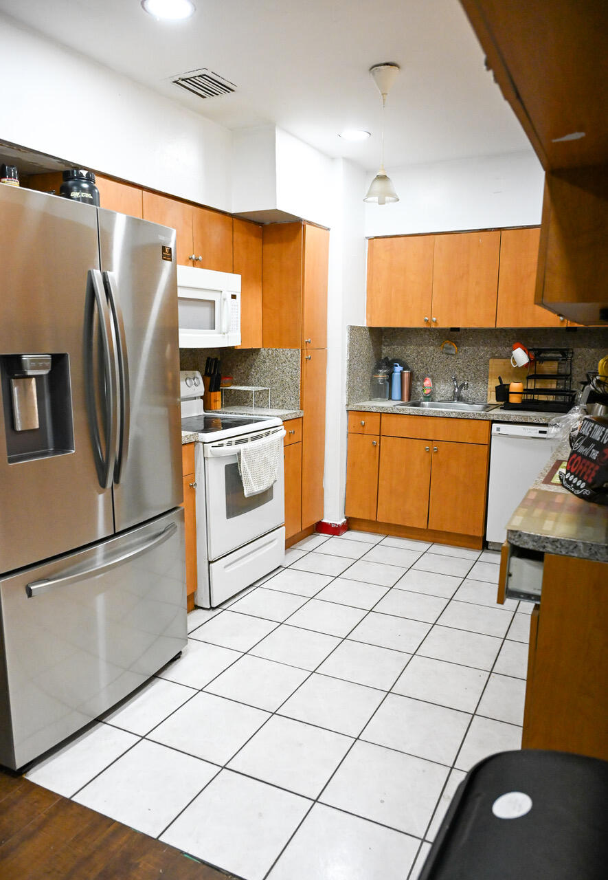 6814 Nw 14th Street Property Photo 17
