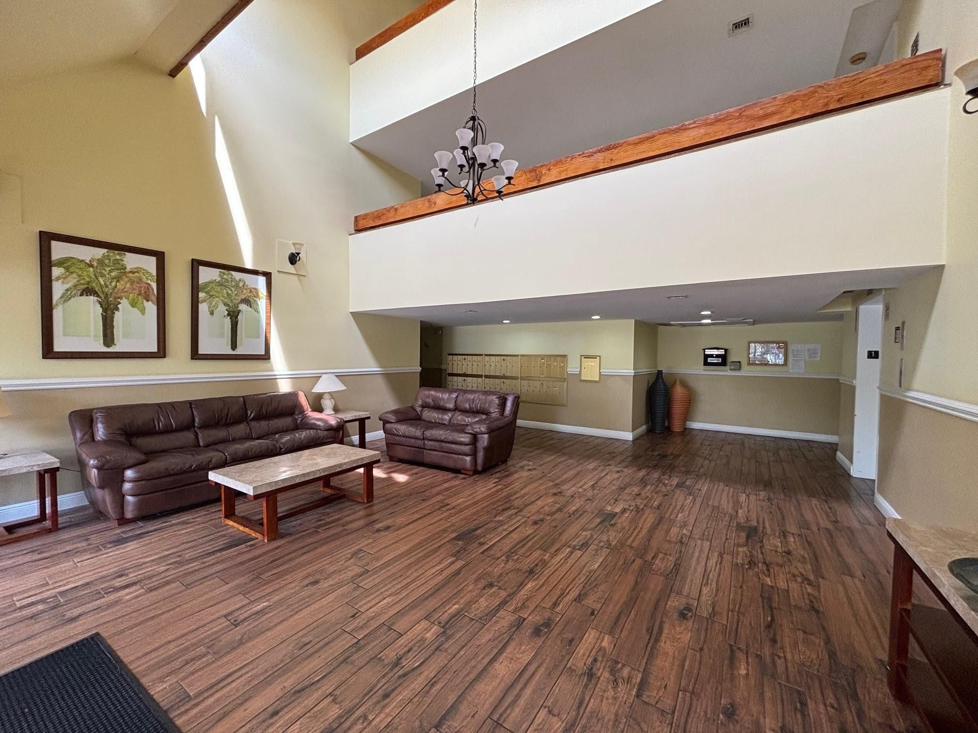 220 Lakeview Drive 103 Property Photo 2