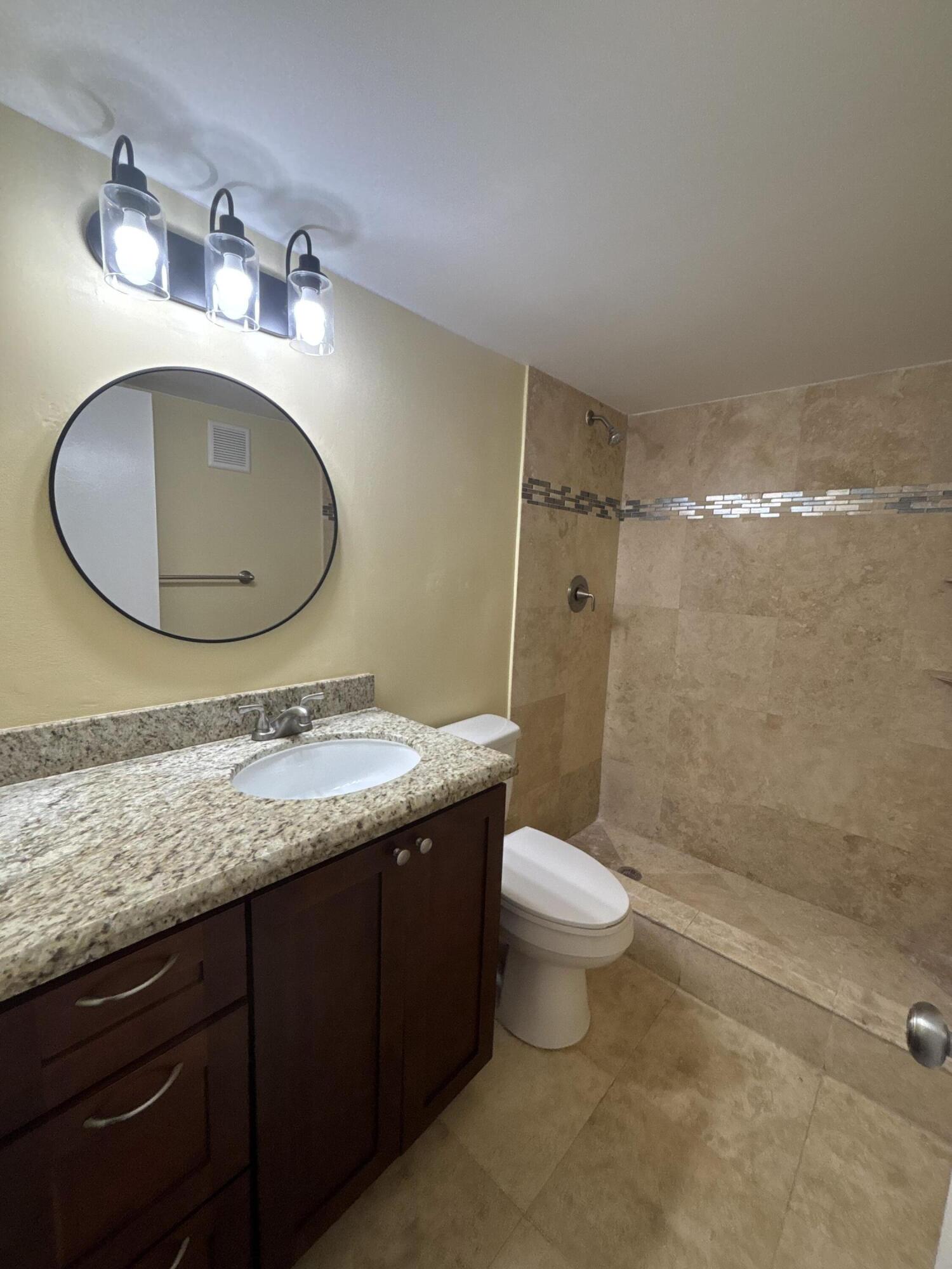 220 Lakeview Drive 103 Property Photo 26