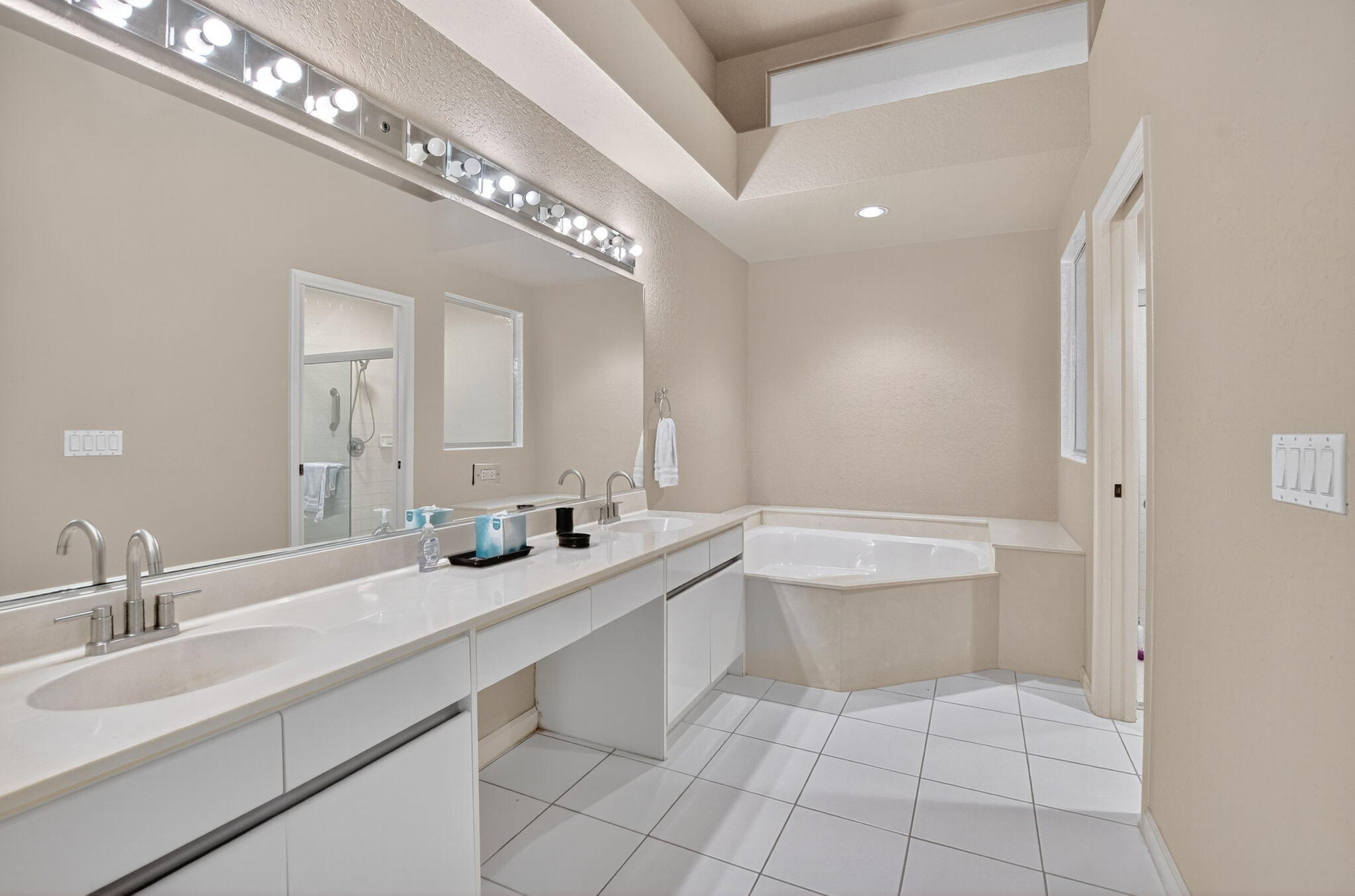 6301 Nw 25th Way Property Photo 19