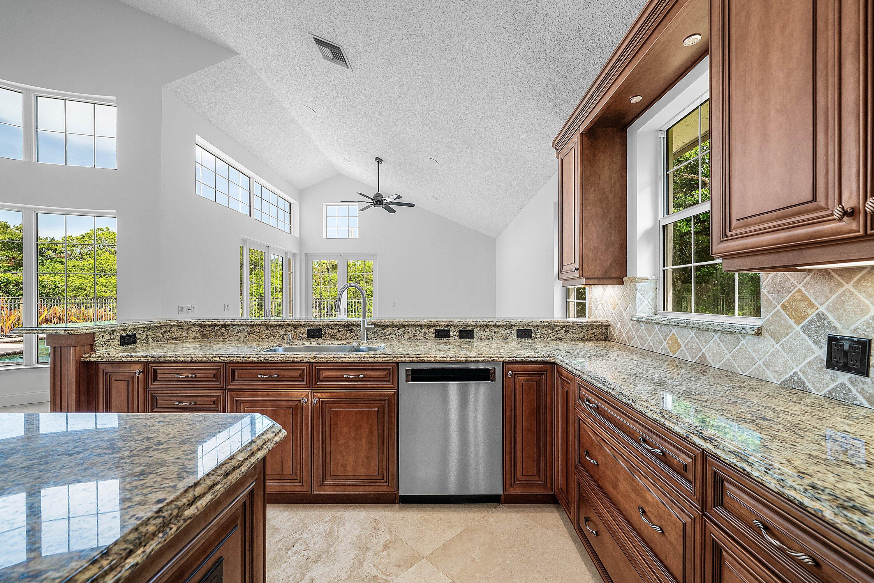 6026 Nw 30th Way Property Photo 16