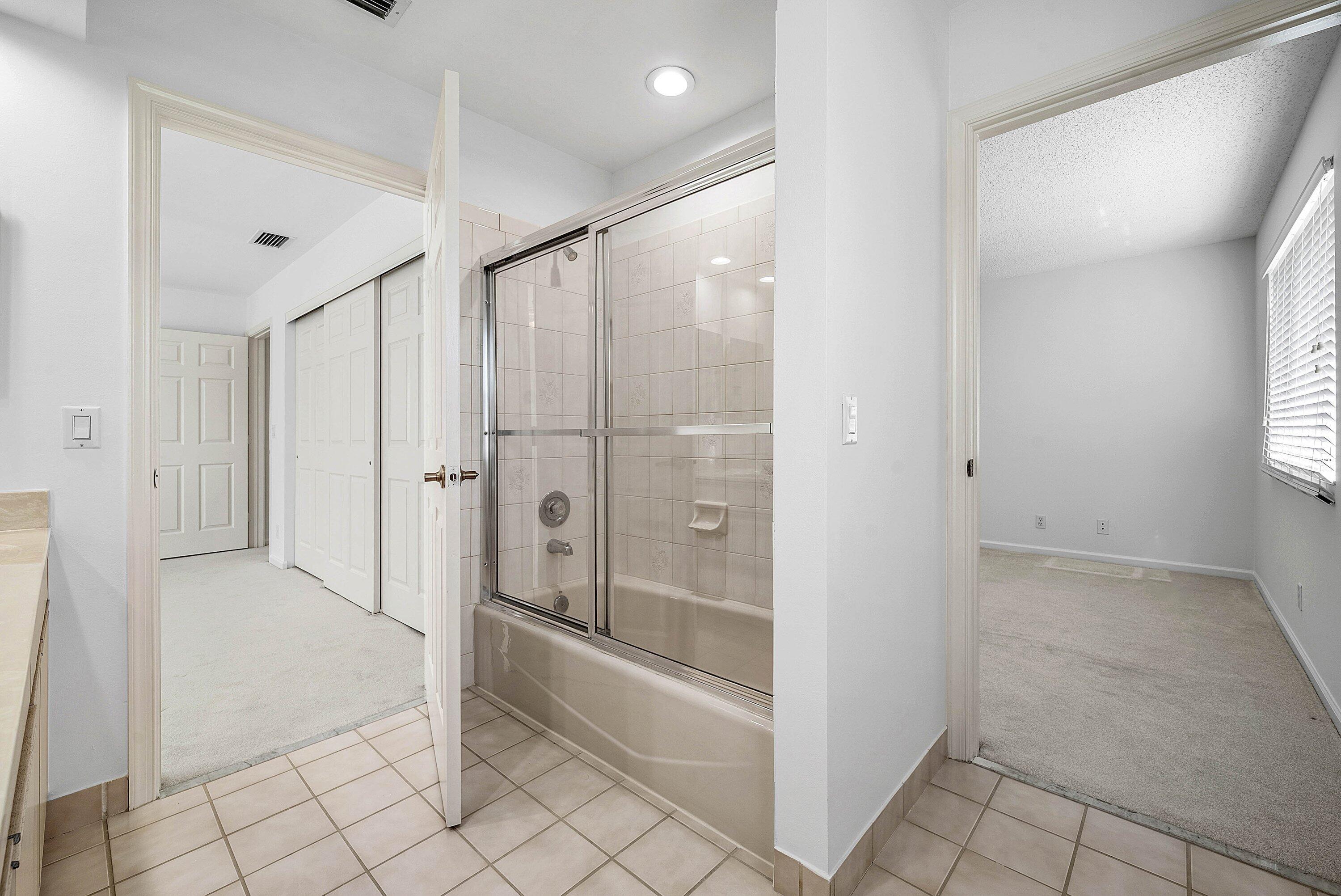 6026 Nw 30th Way Property Photo 46