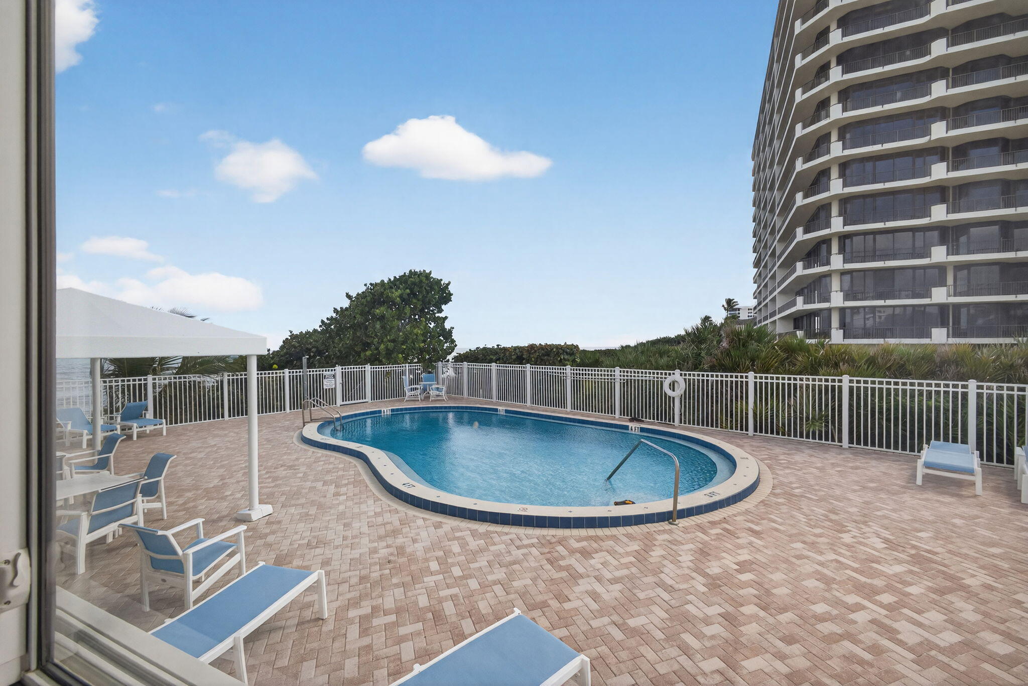 840 Ocean Drive 1001 Property Photo 53