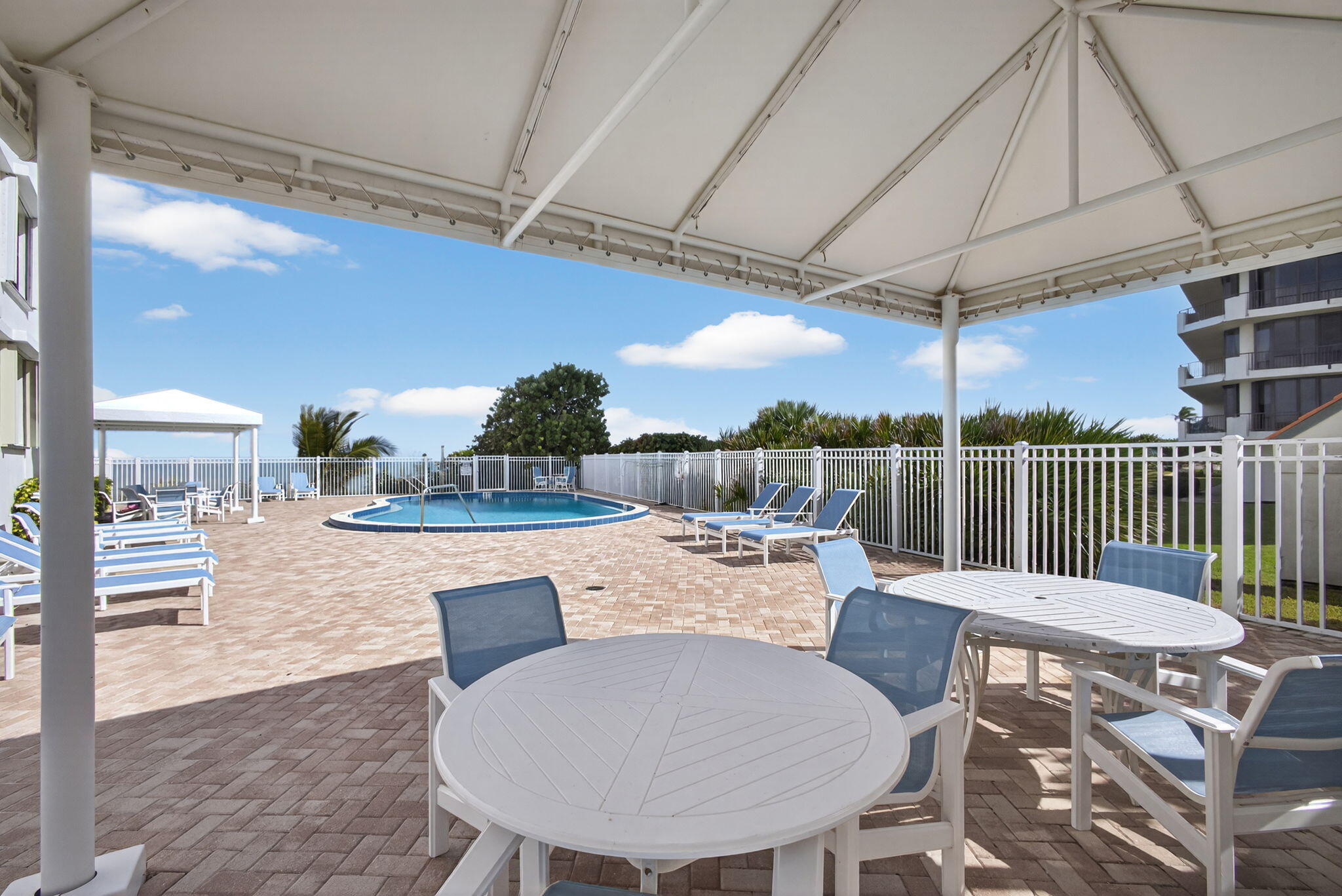 840 Ocean Drive 1001 Property Photo 54