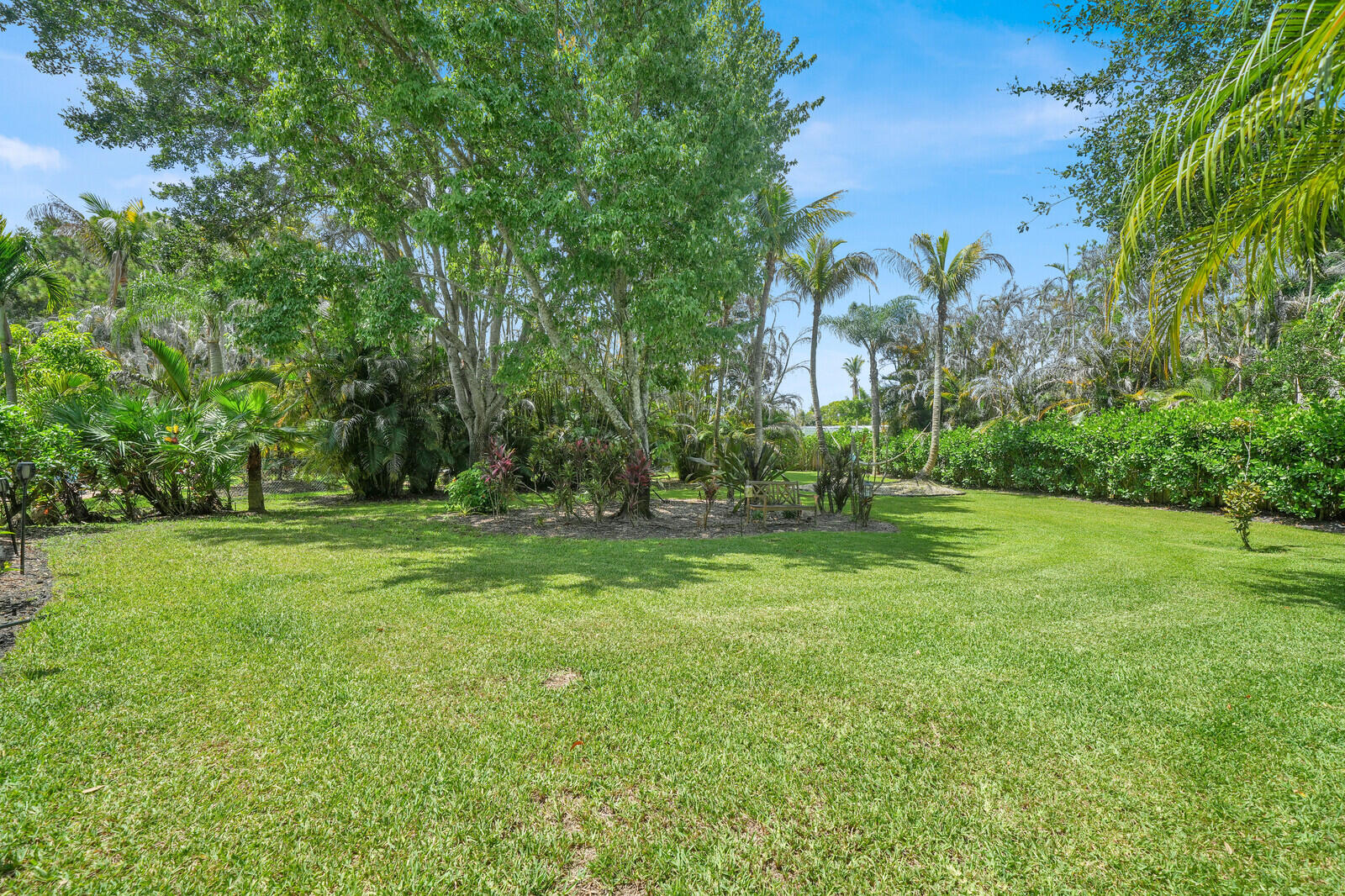 1870 Ne Victorian Lane Property Photo 44