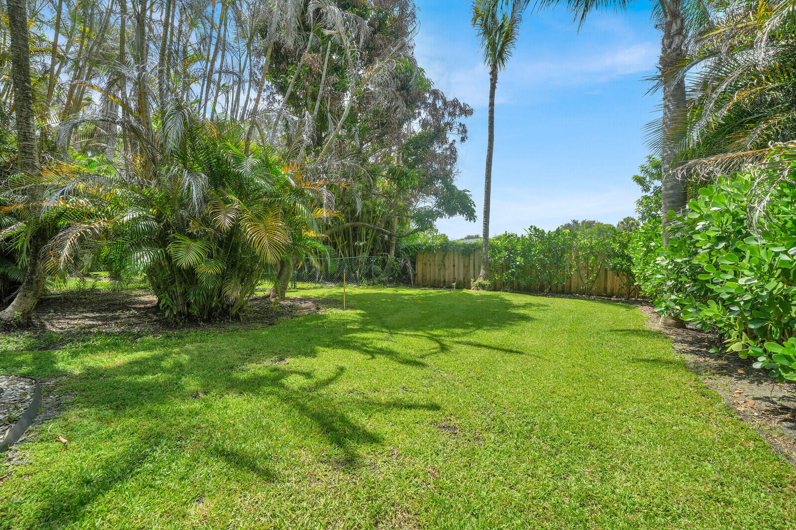 1870 Ne Victorian Lane Property Photo 48