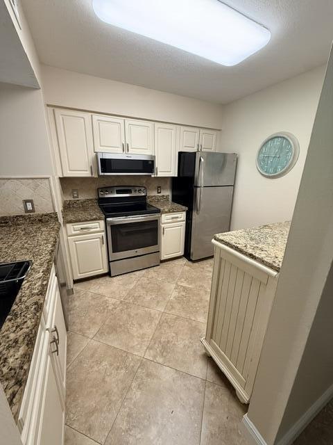 1035 Lake Shore Drive 103 Property Photo 3