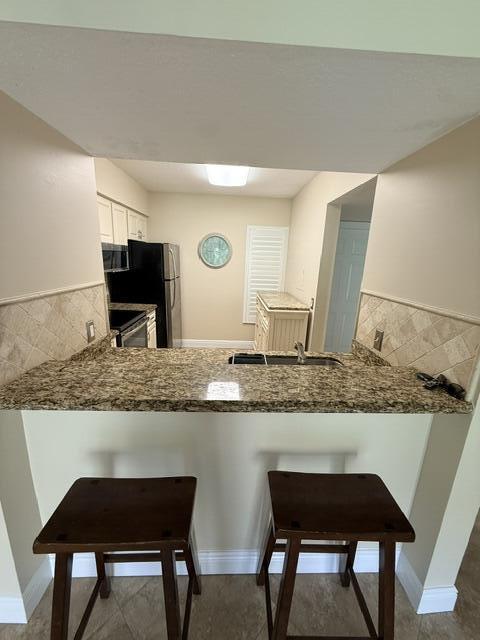 1035 Lake Shore Drive 103 Property Photo 5