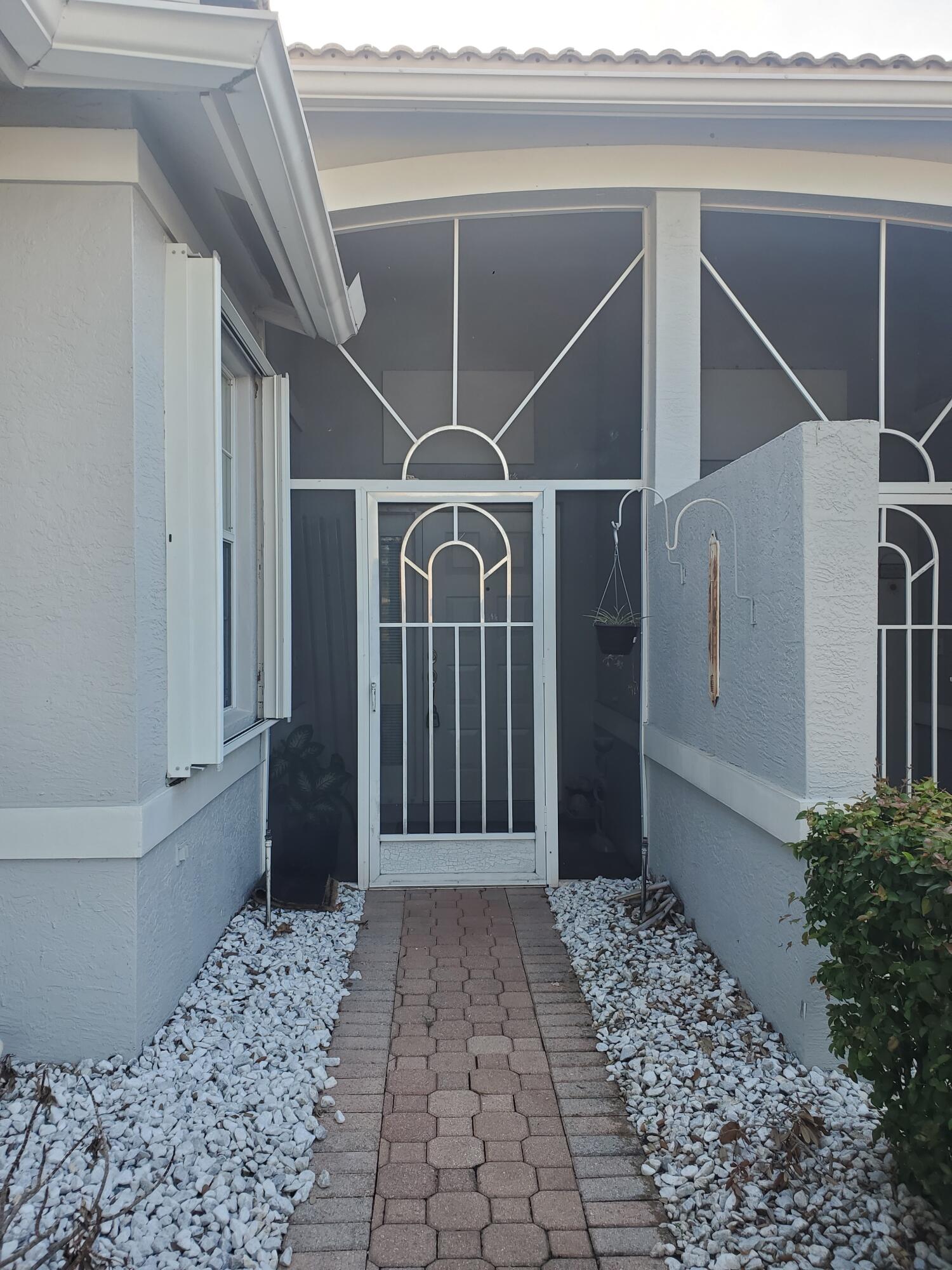 10724 Royal Caribbean Circle Property Photo 3