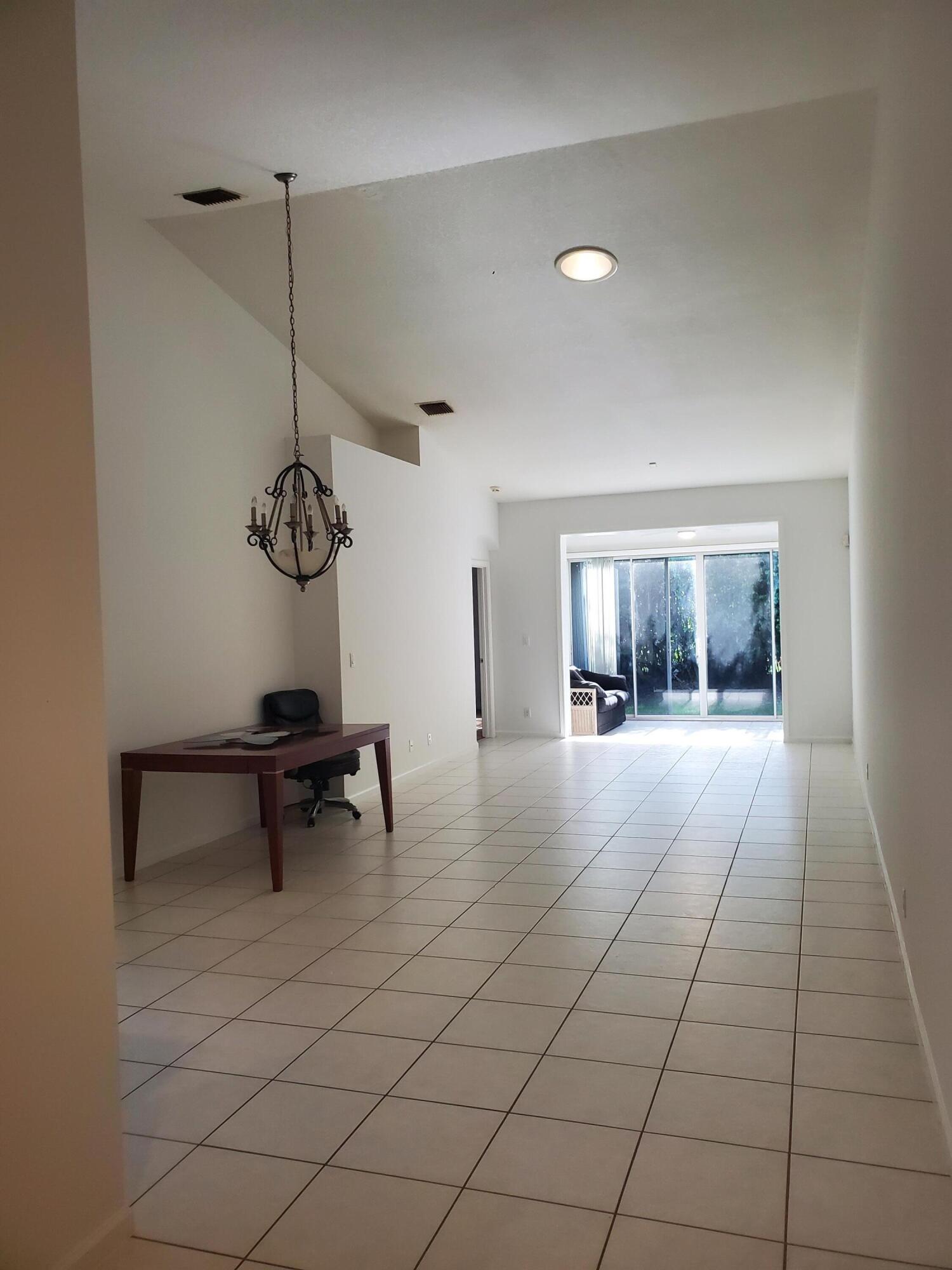 10724 Royal Caribbean Circle Property Photo 13