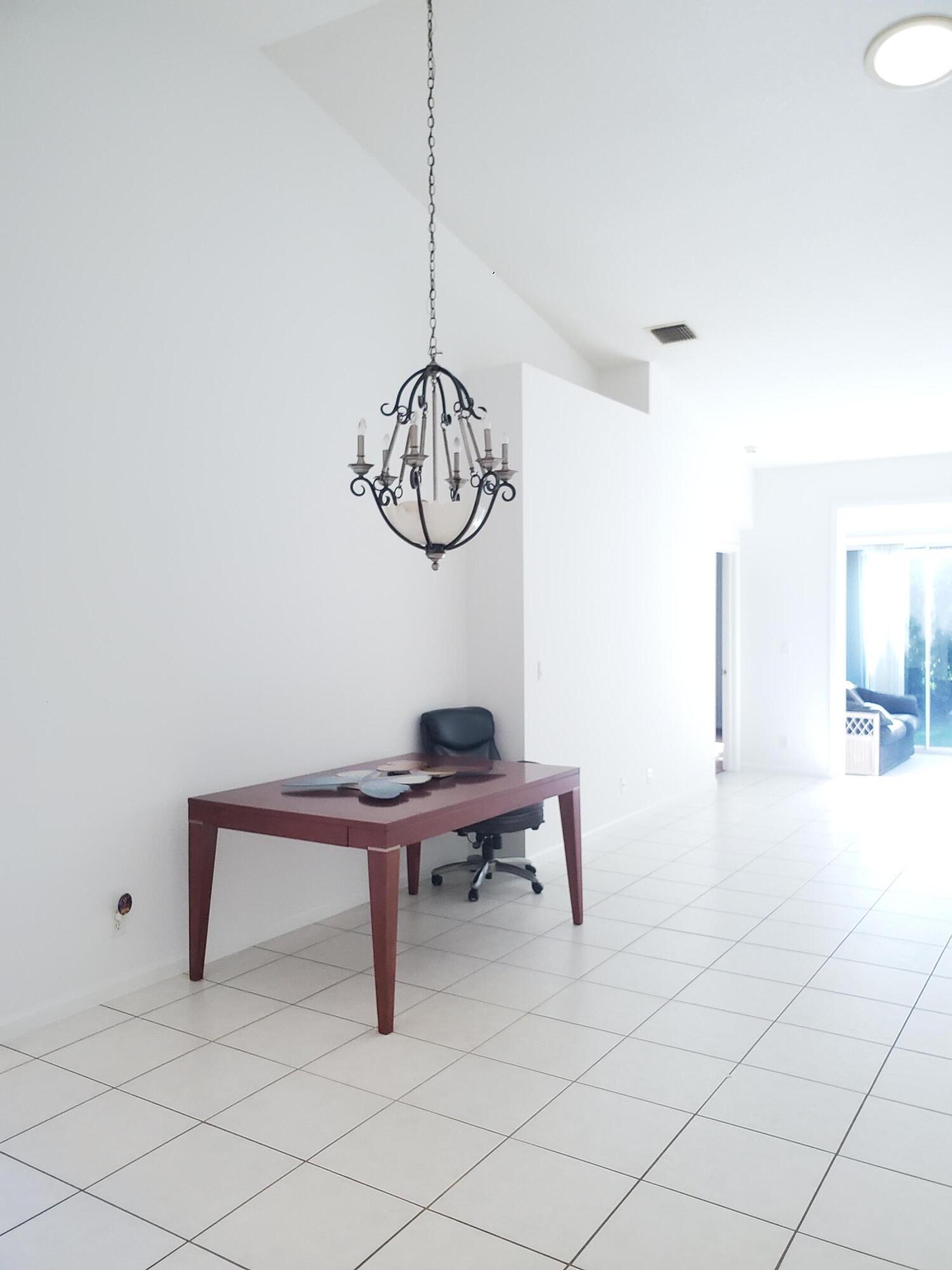 10724 Royal Caribbean Circle Property Photo 17