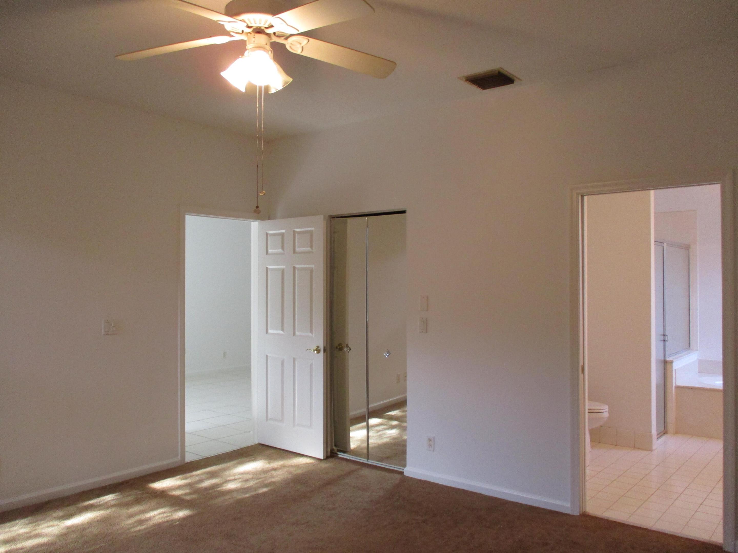 10724 Royal Caribbean Circle Property Photo 21