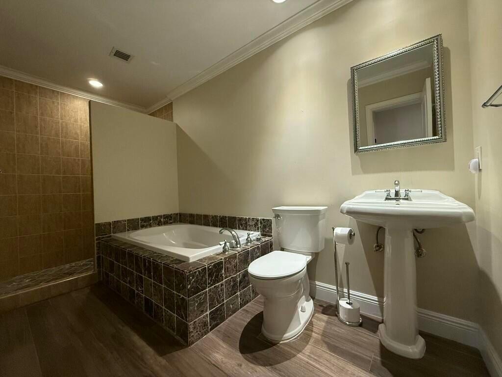 5777 Wind Drift Lane Property Photo 8