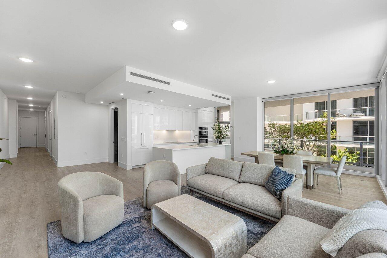 220 Lake Shore Drive 702 Property Photo 8