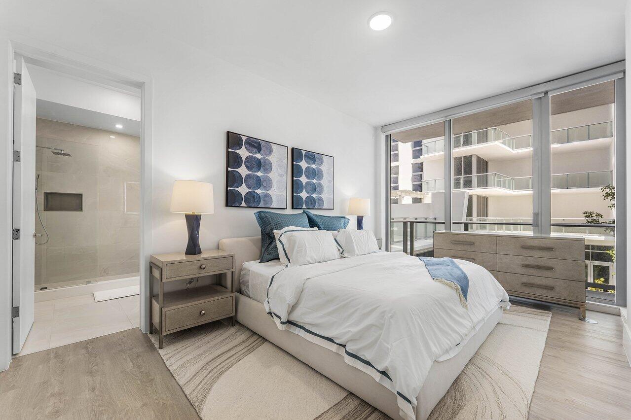 220 Lake Shore Drive 702 Property Photo 10