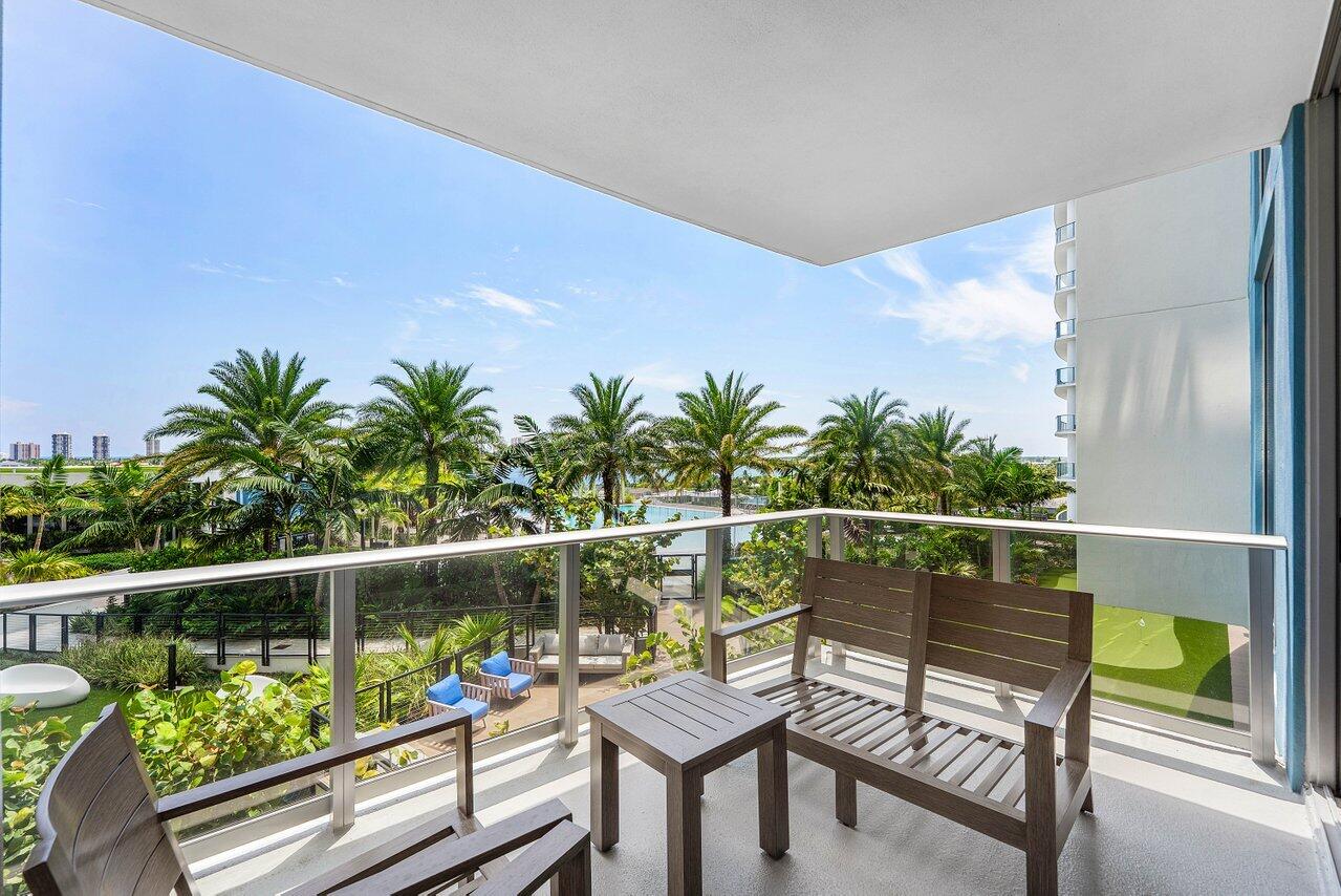 220 Lake Shore Drive 702 Property Photo 21