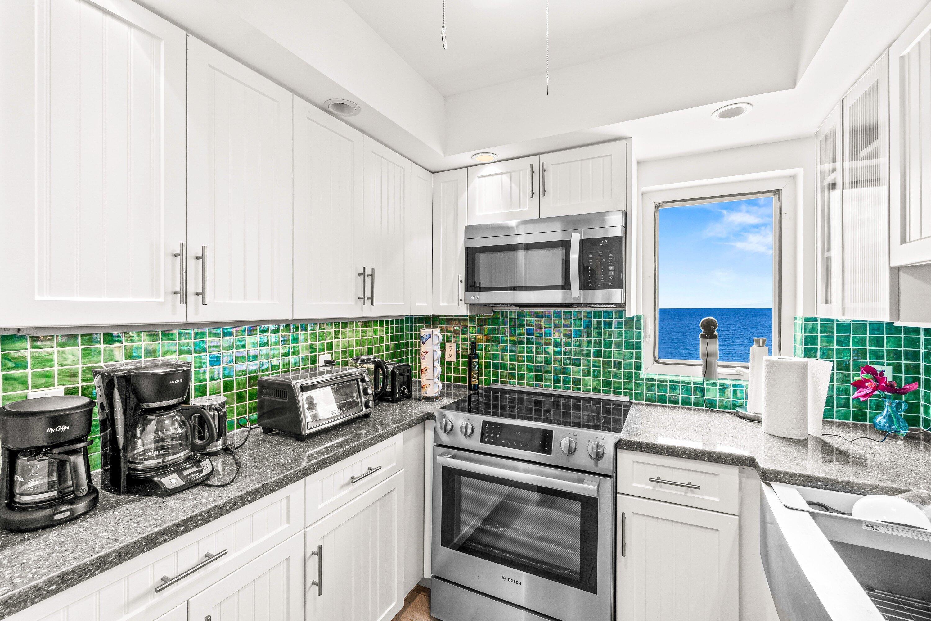 4511 S Ocean Boulevard 607 Property Photo 10