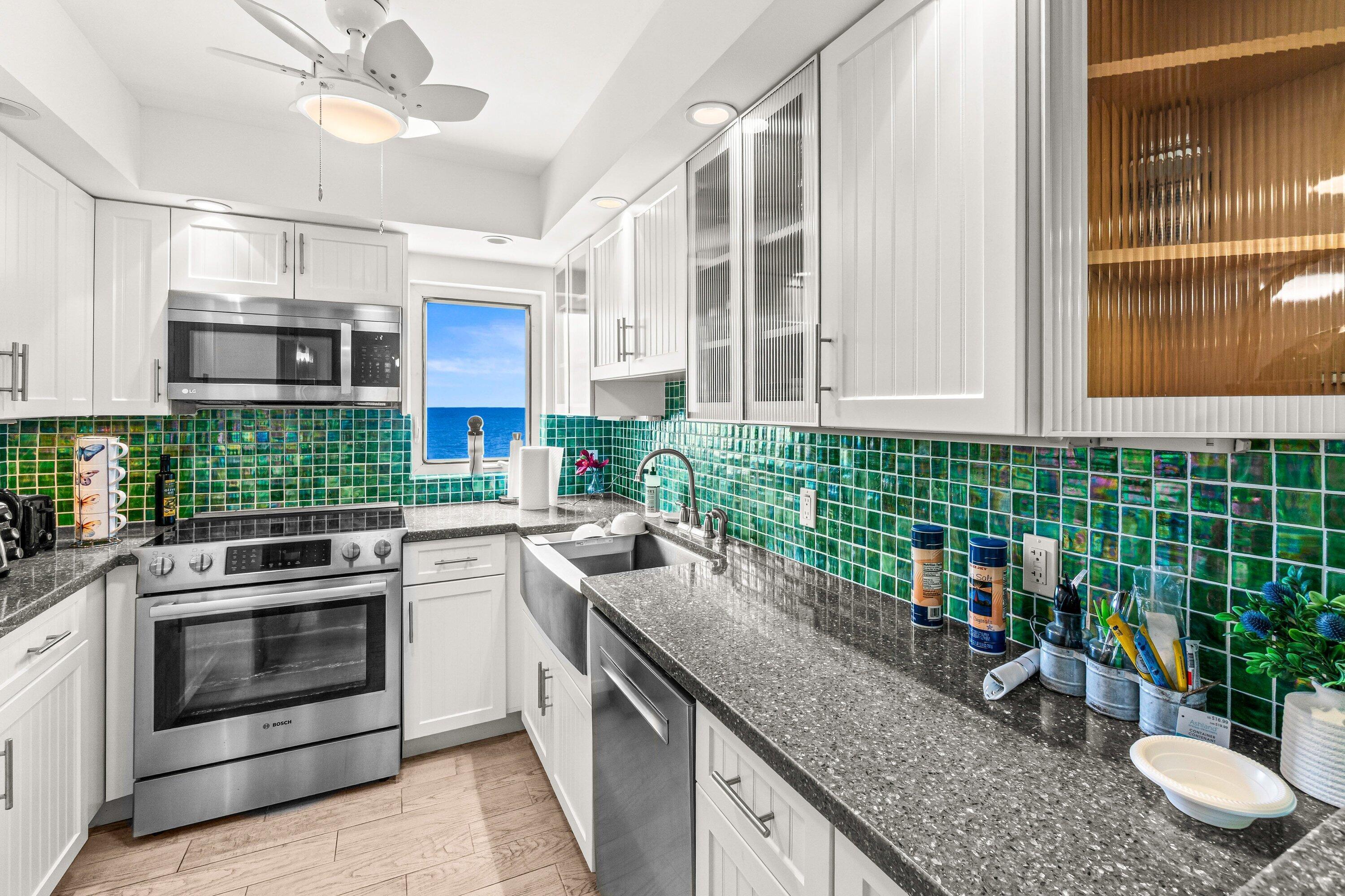 4511 S Ocean Boulevard 607 Property Photo 11