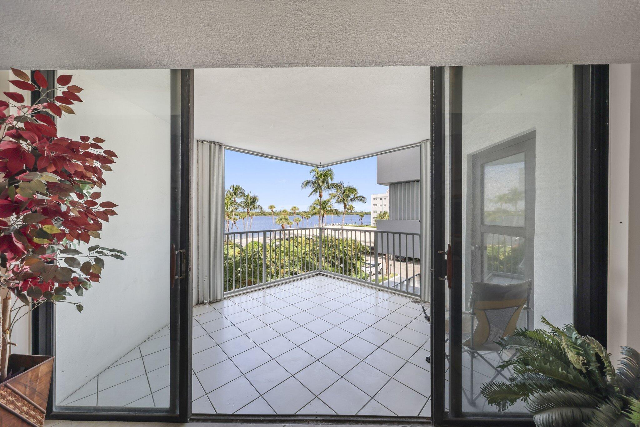 2860 S Ocean Boulevard 302 Property Photo 31
