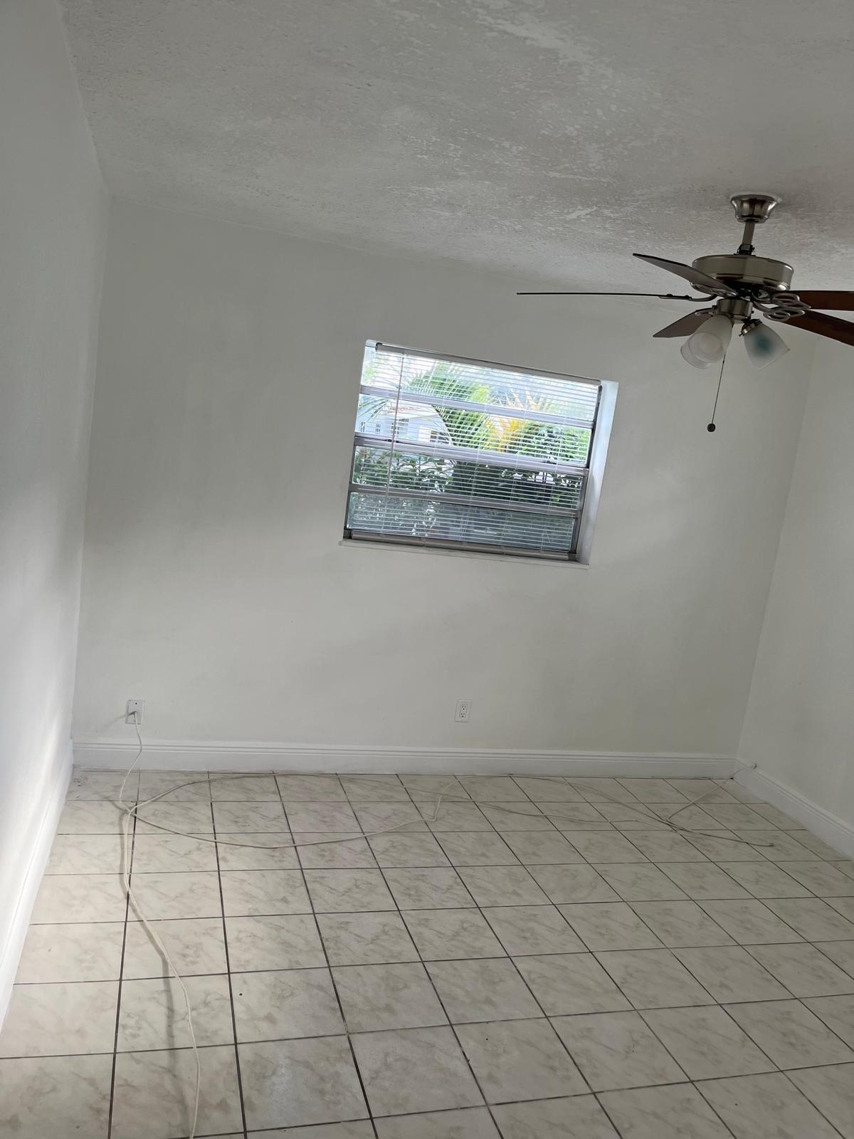 5315 Nw 16th Court Property Photo 6