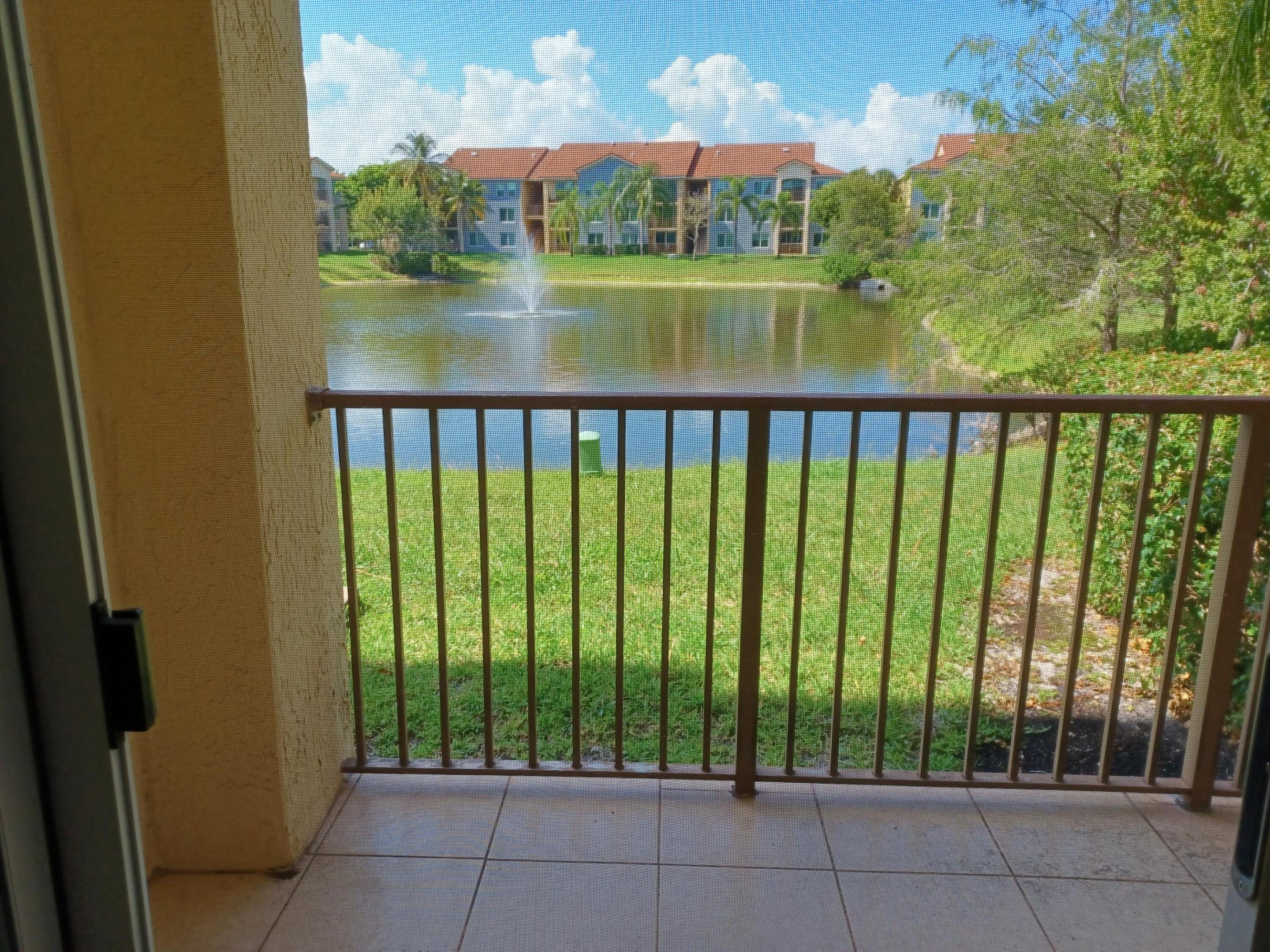 706 E Villa Circle Property Photo 11