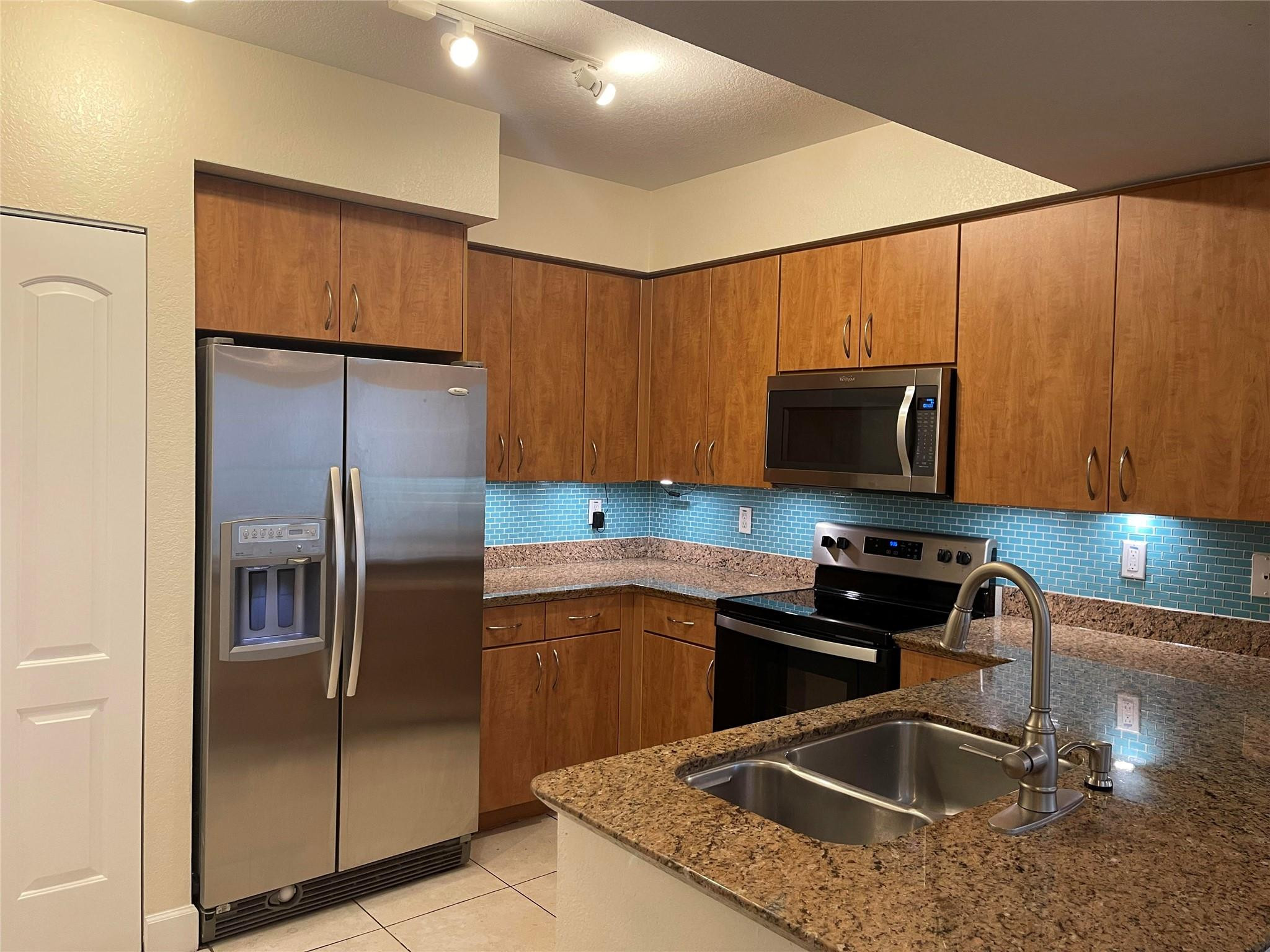1830 Radius Drive Property Photo 2