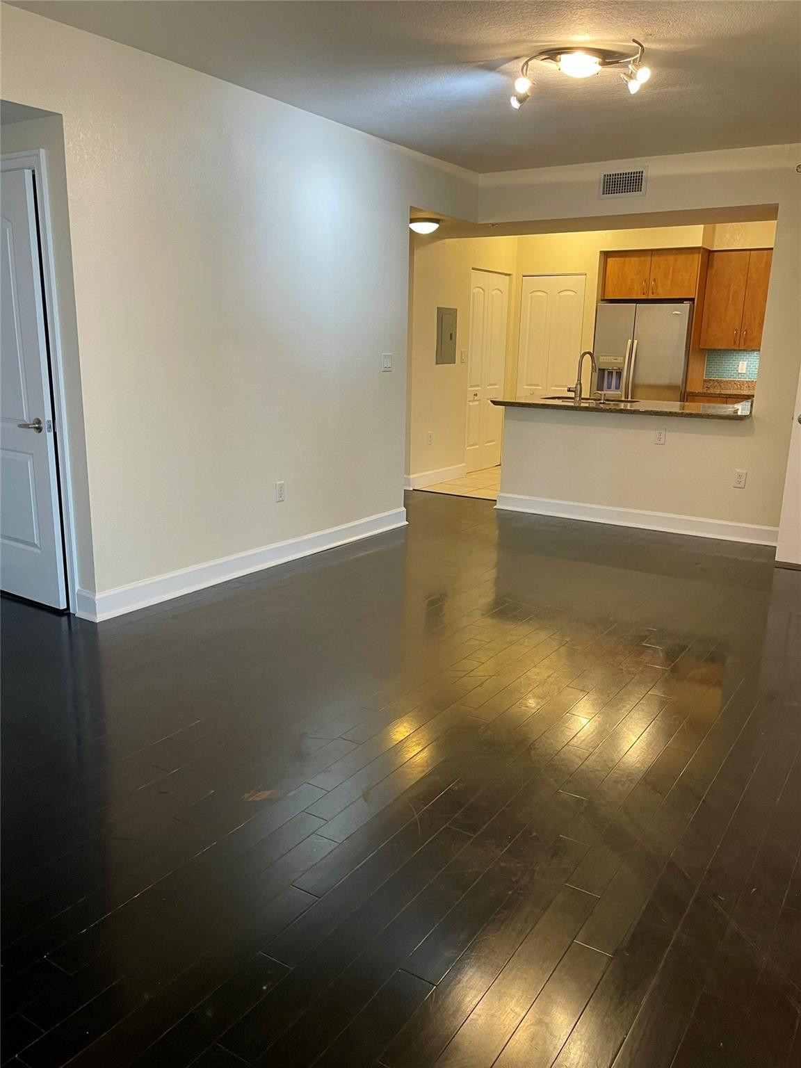 1830 Radius Drive Property Photo 9