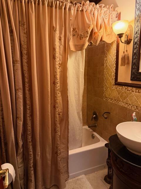 7540 Kismet Street Property Photo 11