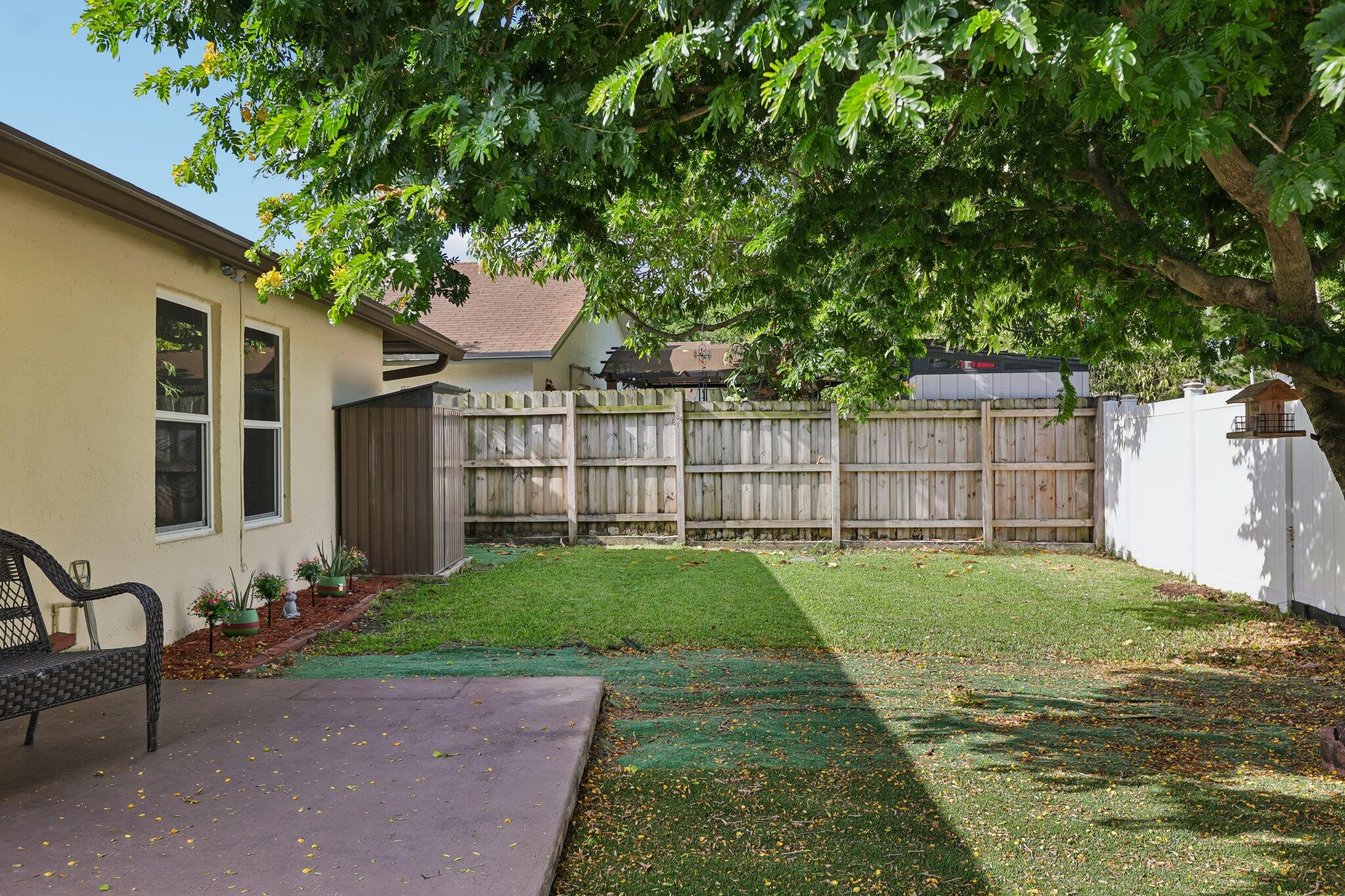 2075 Sw 72nd Avenue Property Photo 22