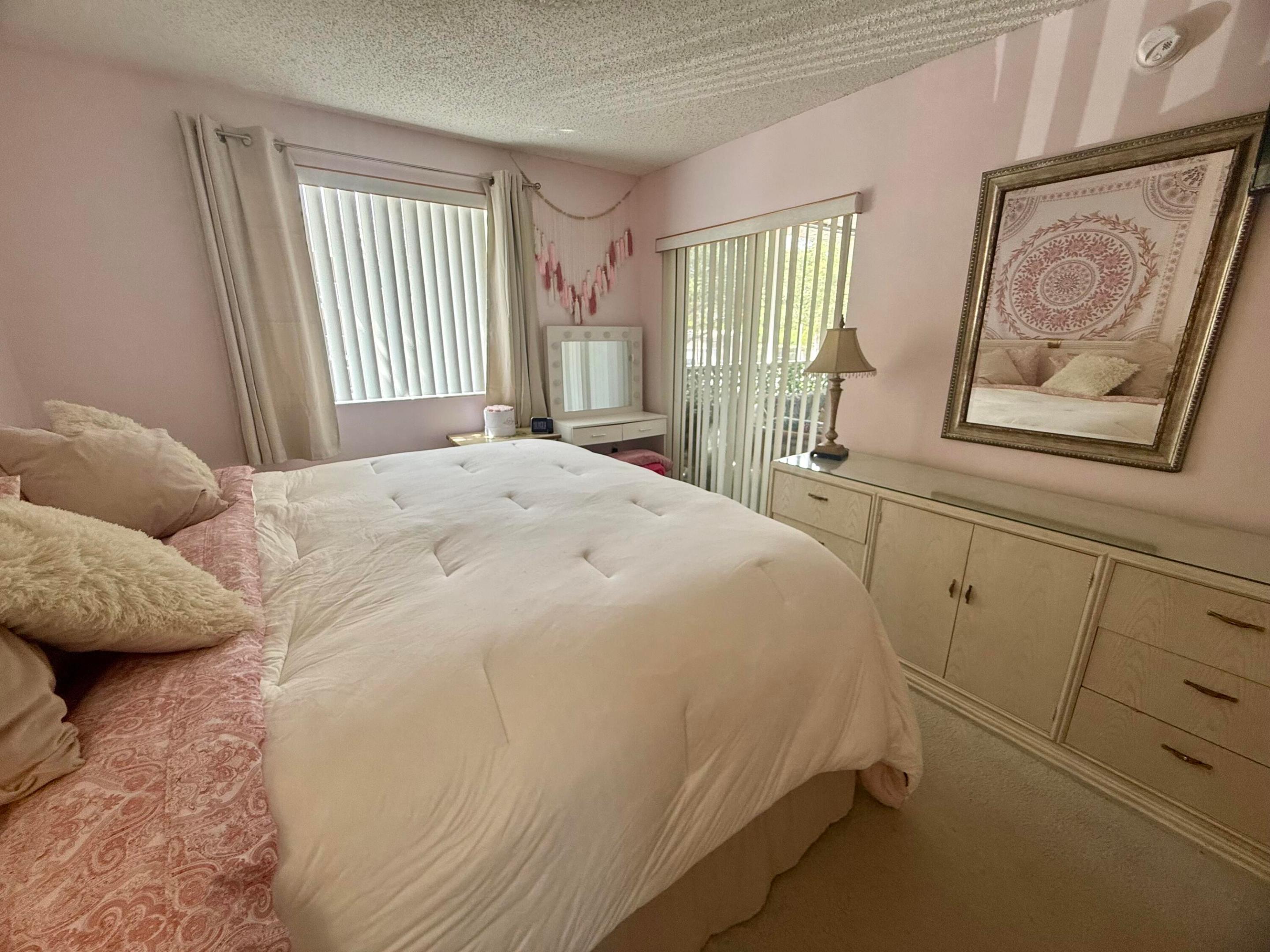 284 Village Boulevard 9207 Property Photo 24