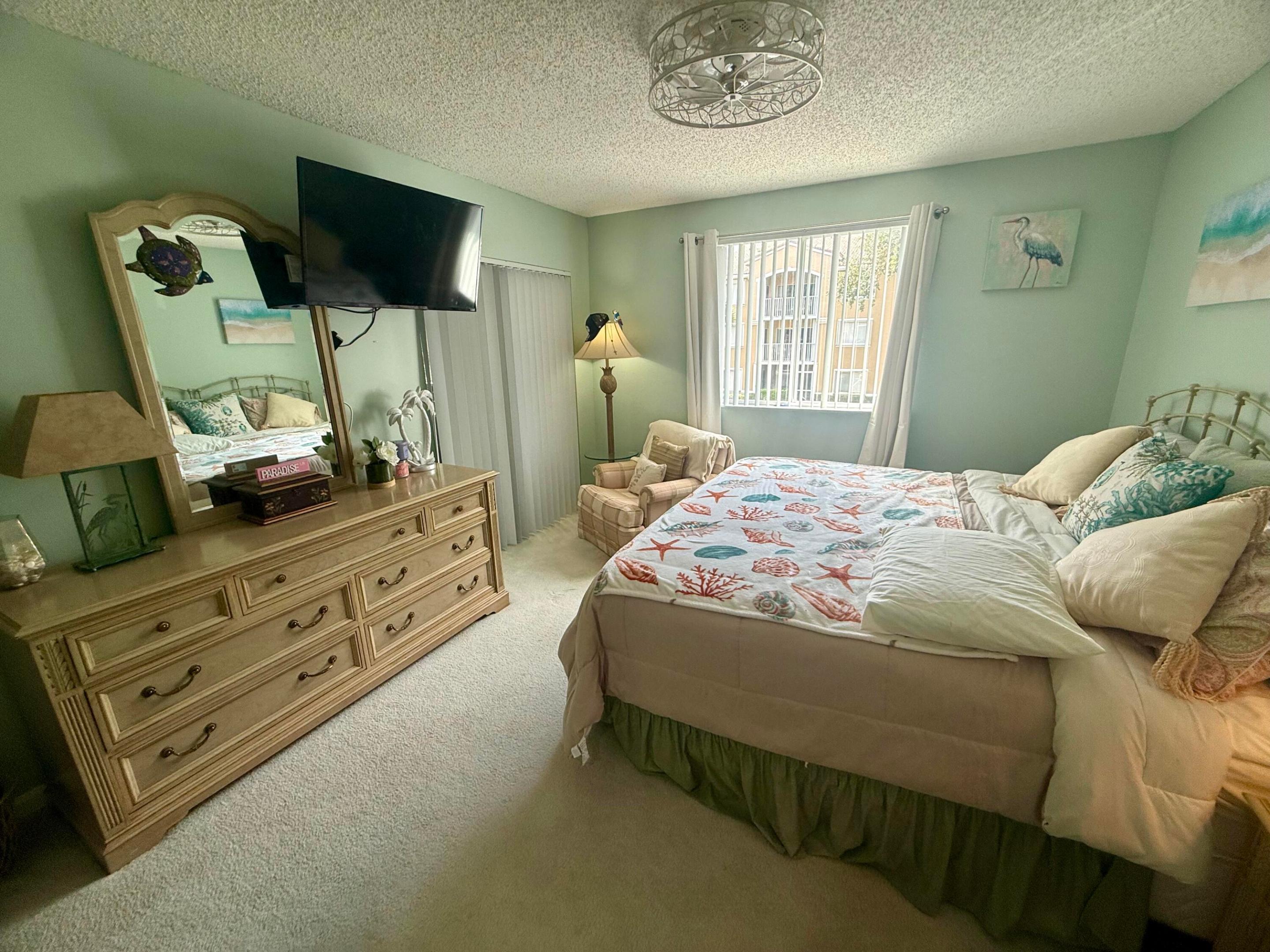 284 Village Boulevard 9207 Property Photo 27