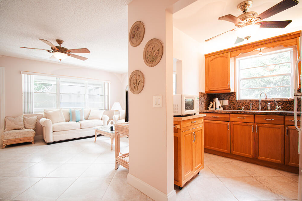 20 Lyndhurst A Property Photo 1