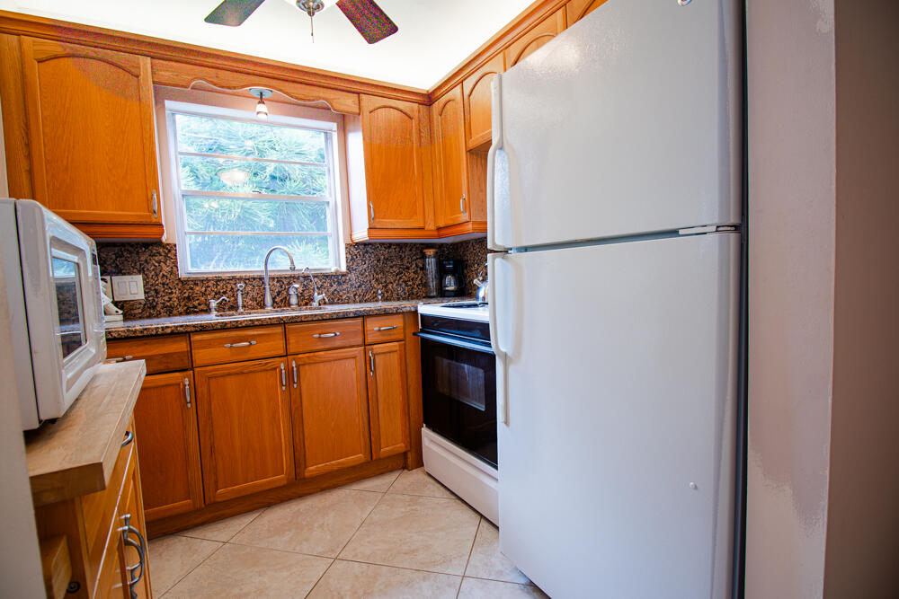 20 Lyndhurst A Property Photo 6